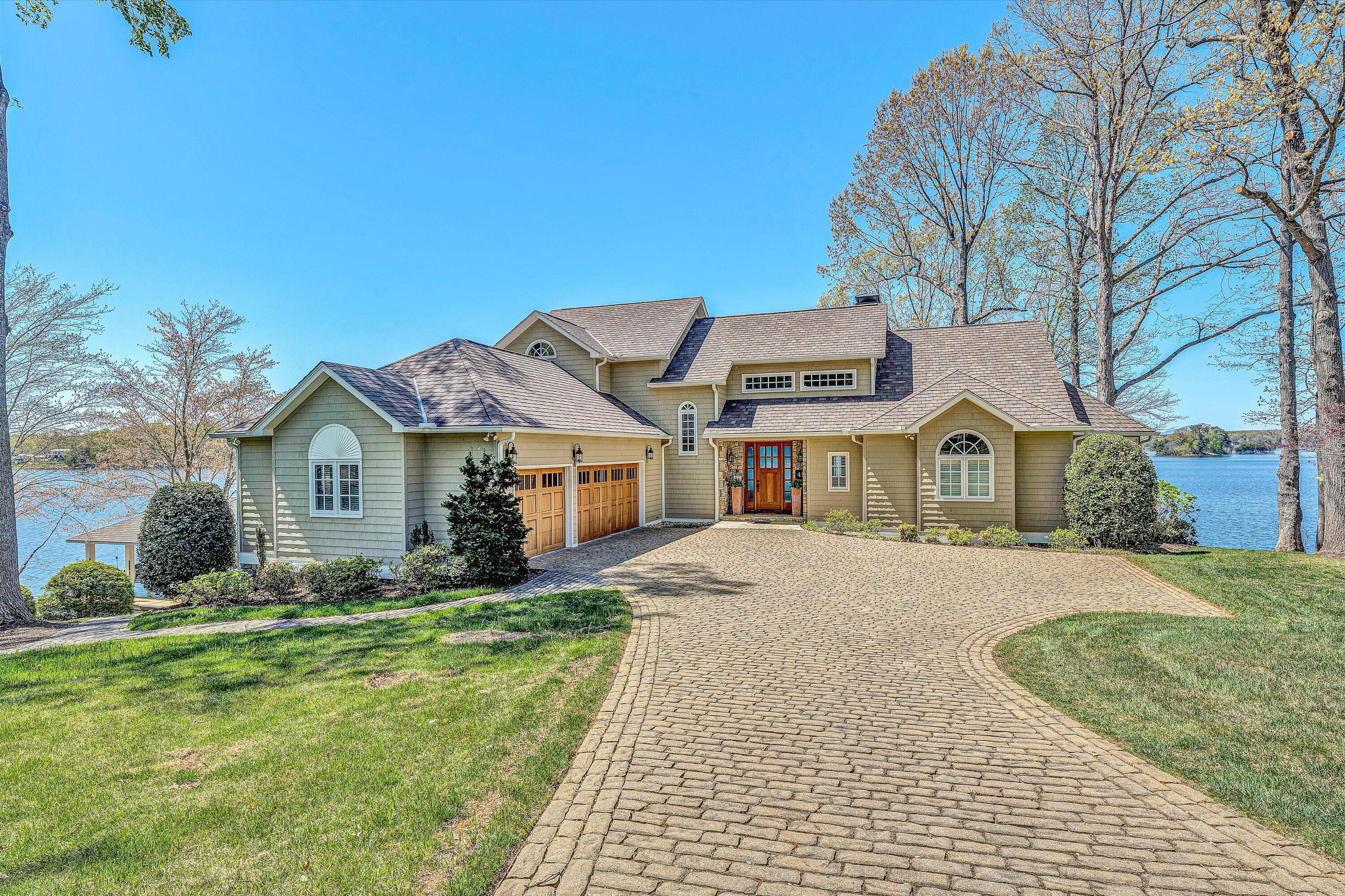 41 Windy Hill CIR