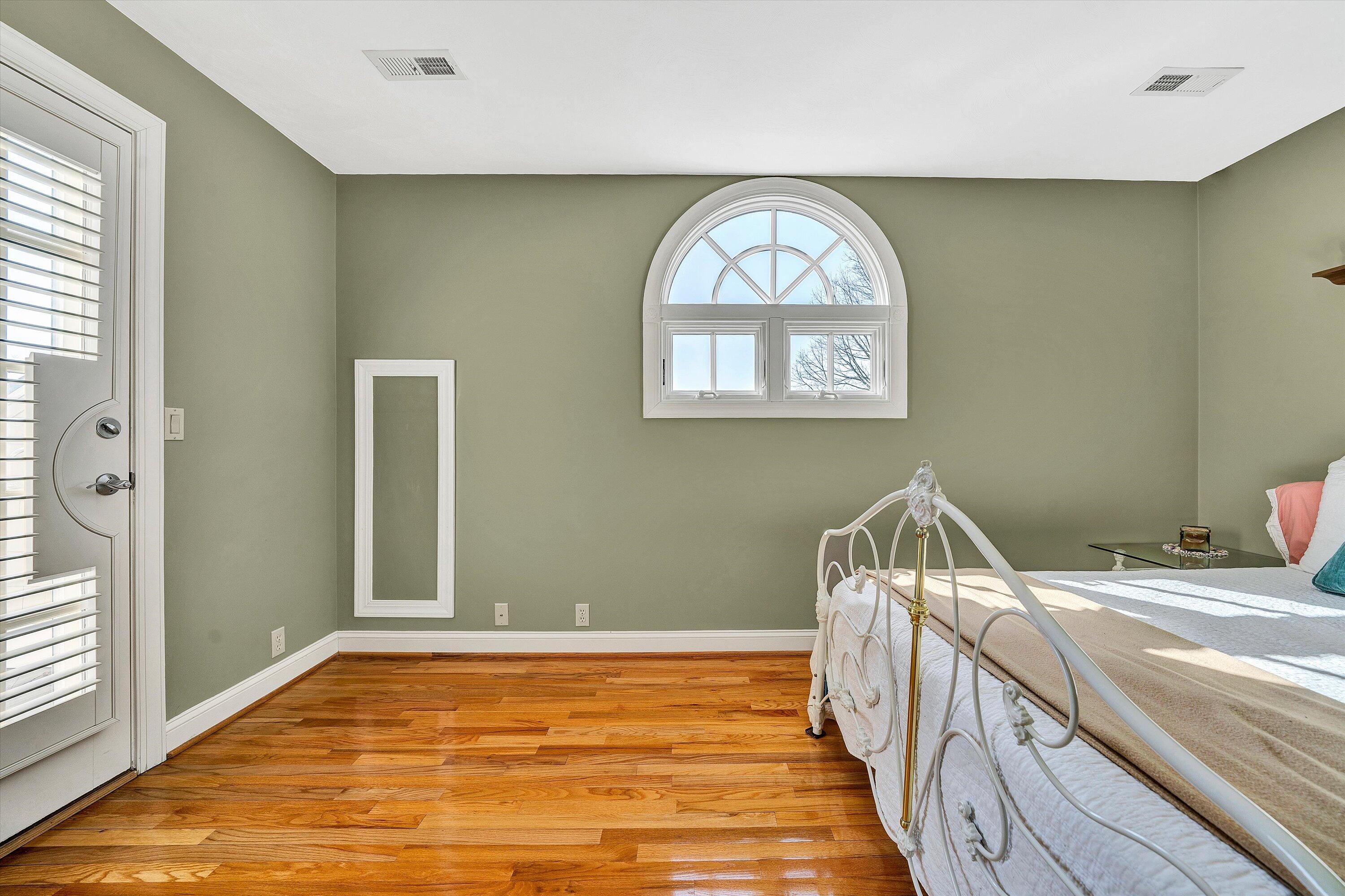 41 Windy Hill CIR