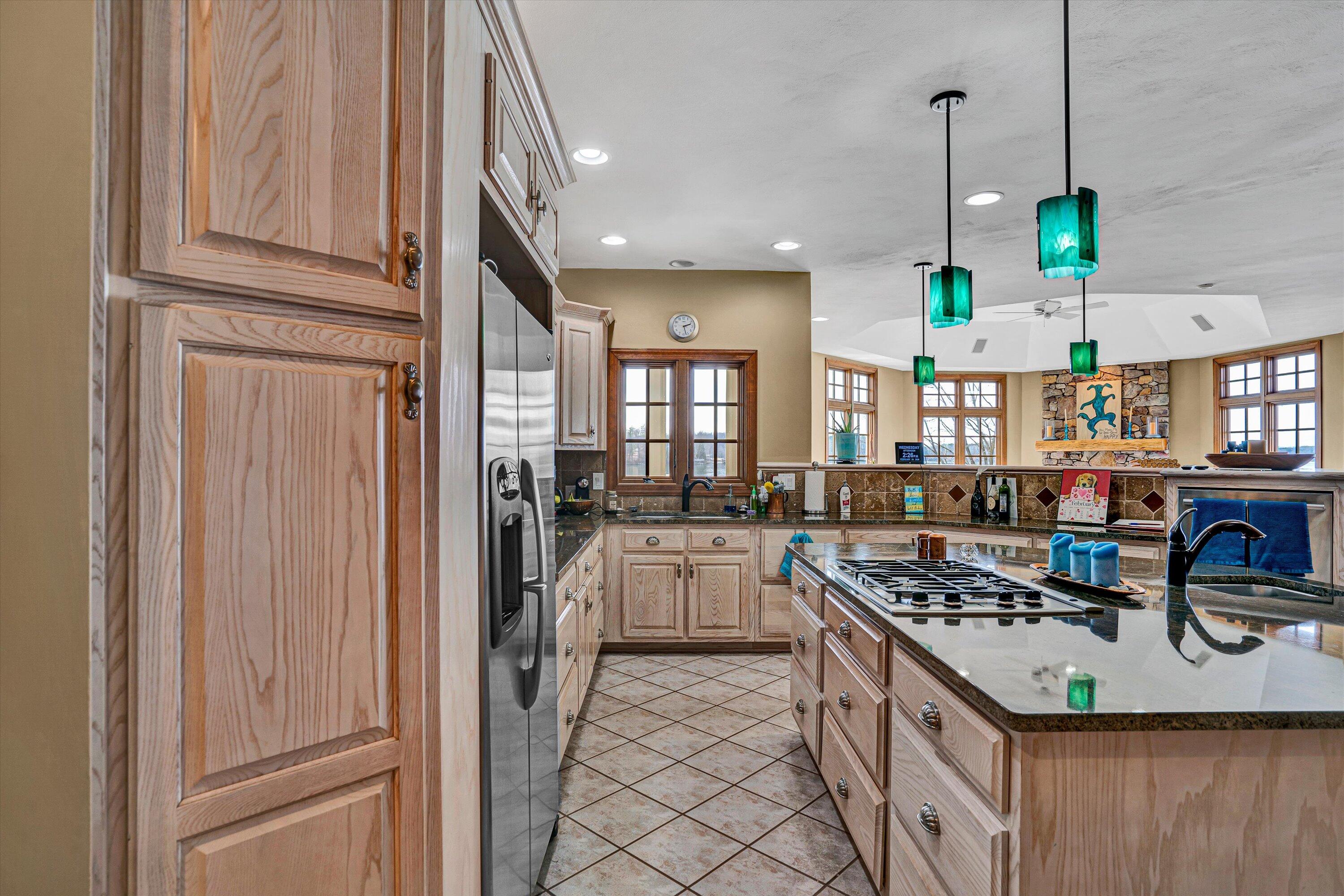 41 Windy Hill CIR