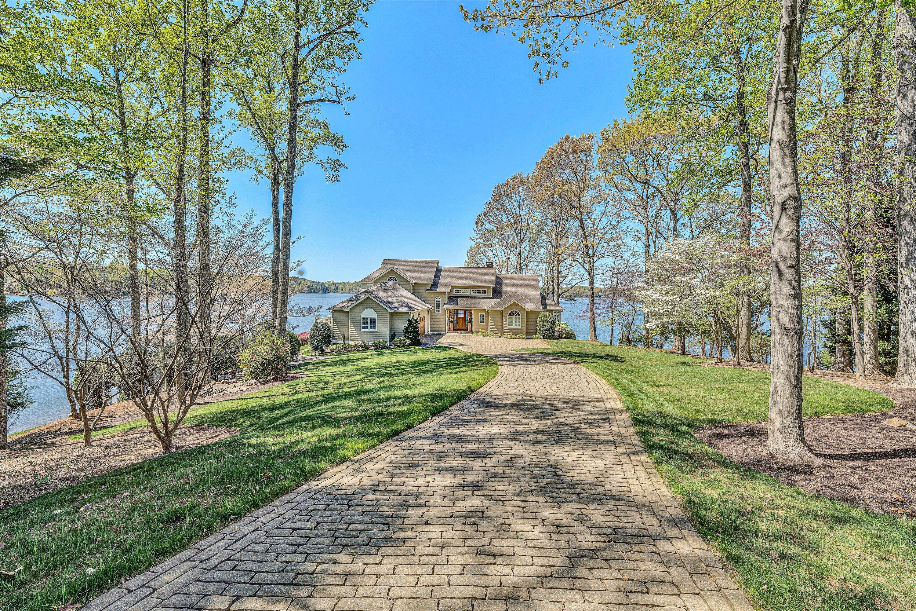 41 Windy Hill CIR