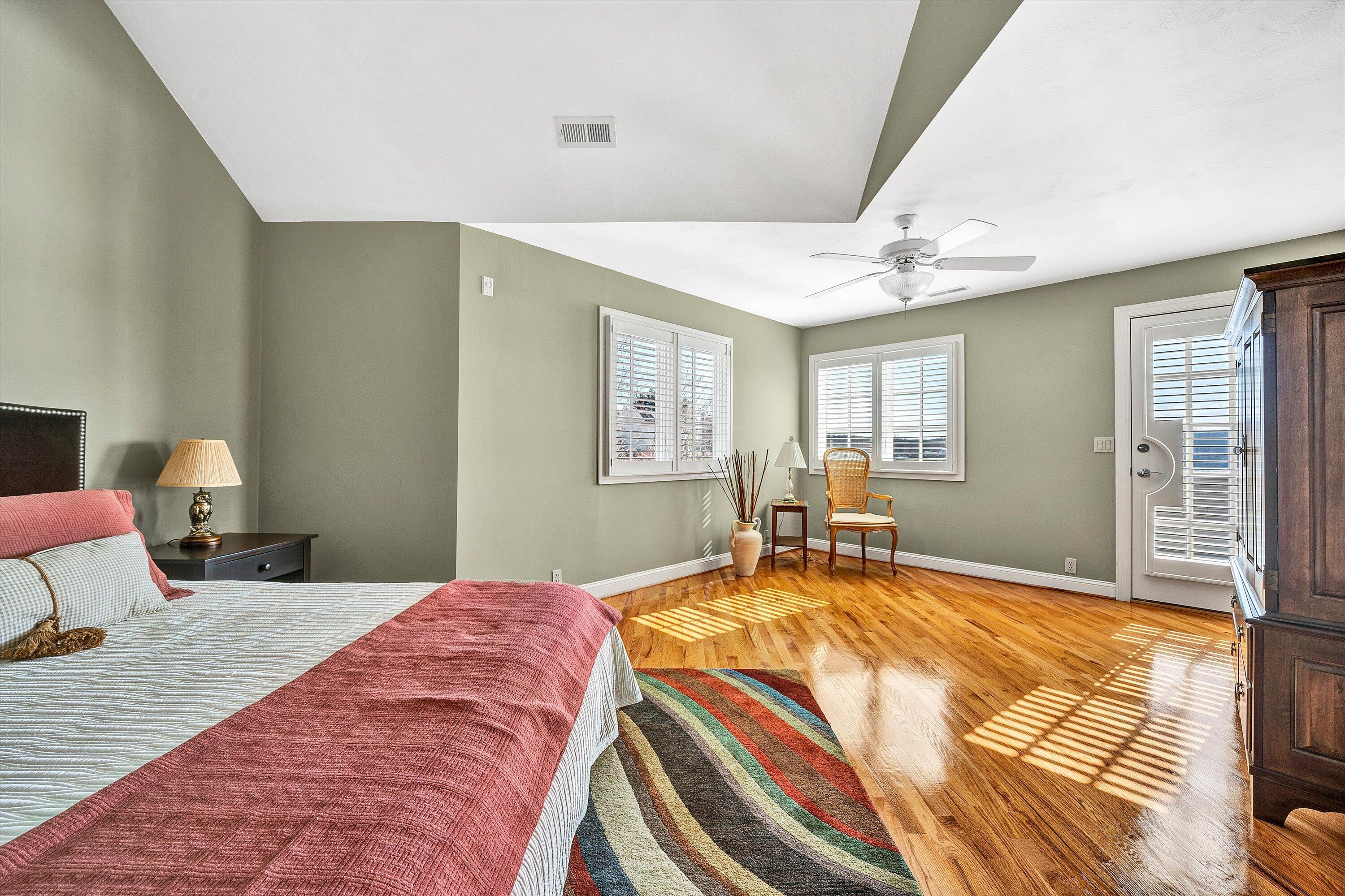 41 Windy Hill CIR