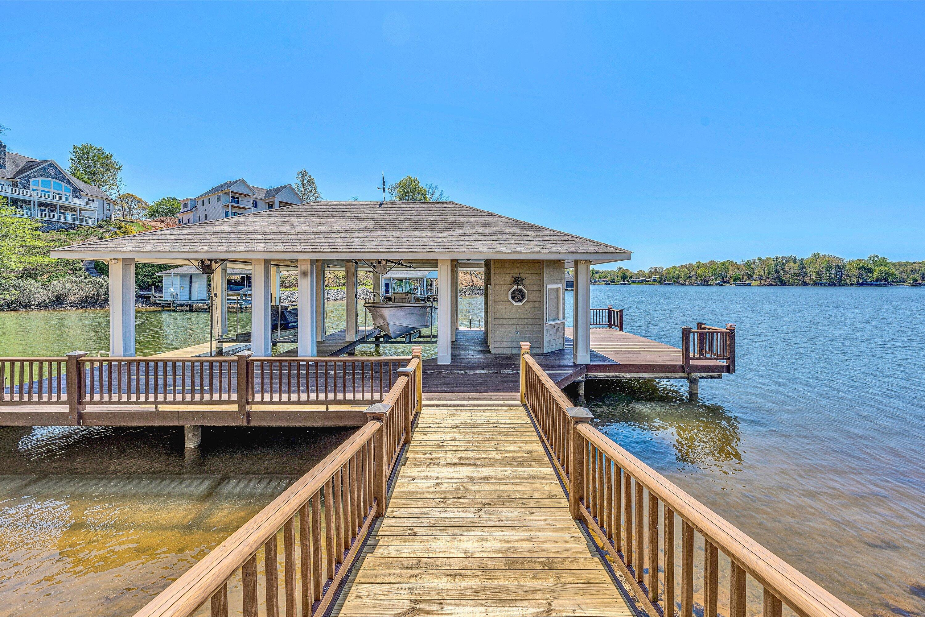 41 Windy Hill CIR