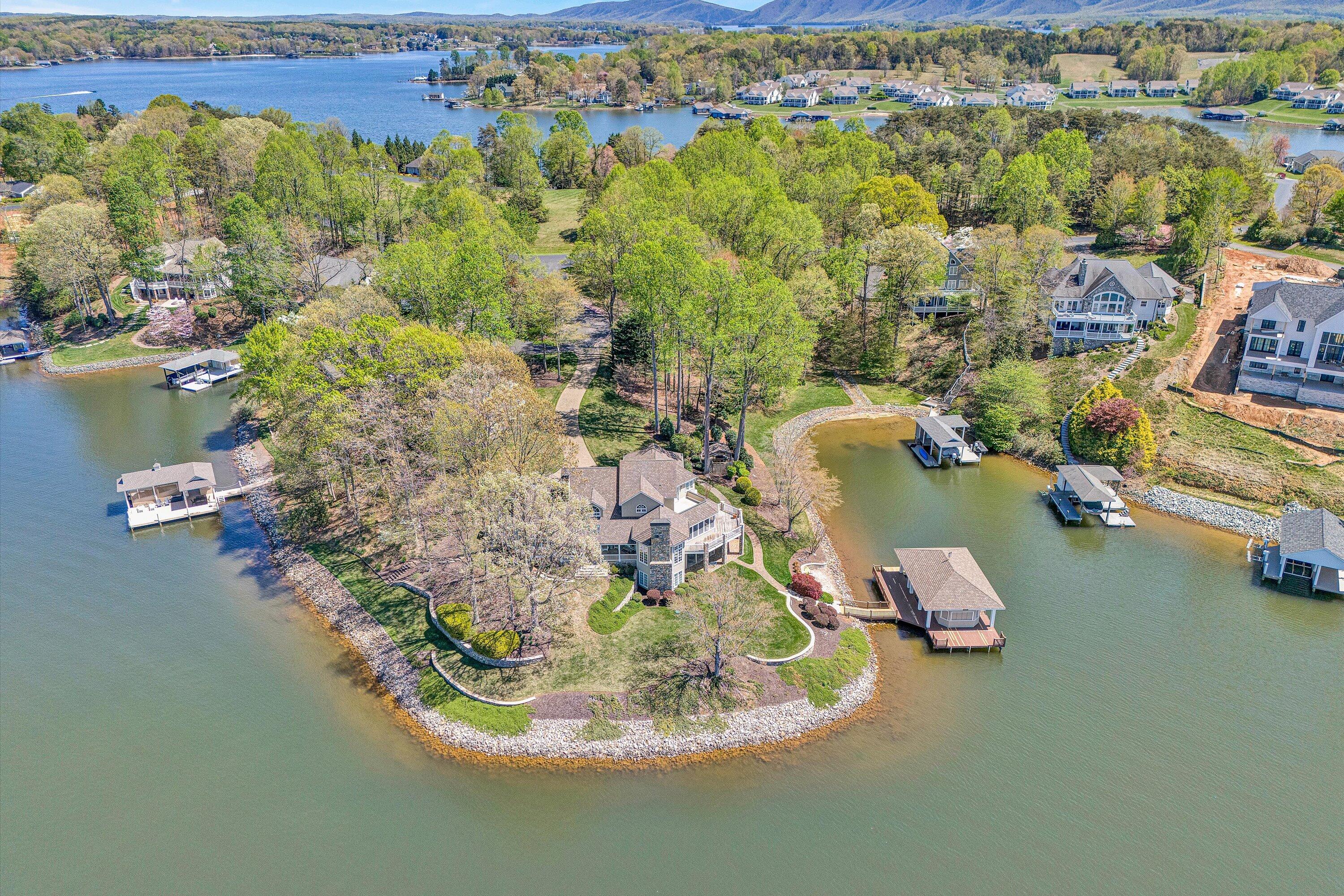41 Windy Hill CIR