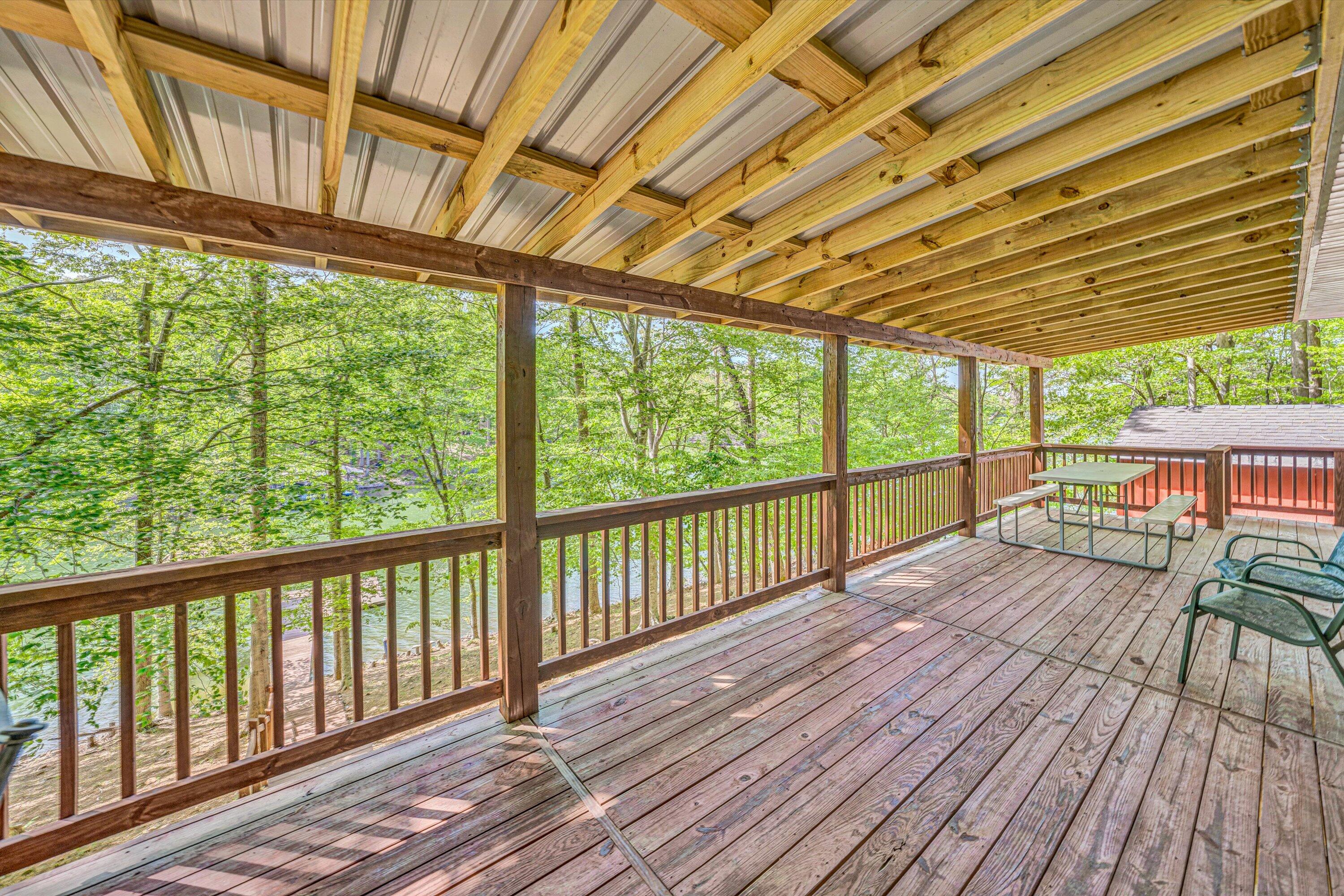 14 Kamp Branch RD