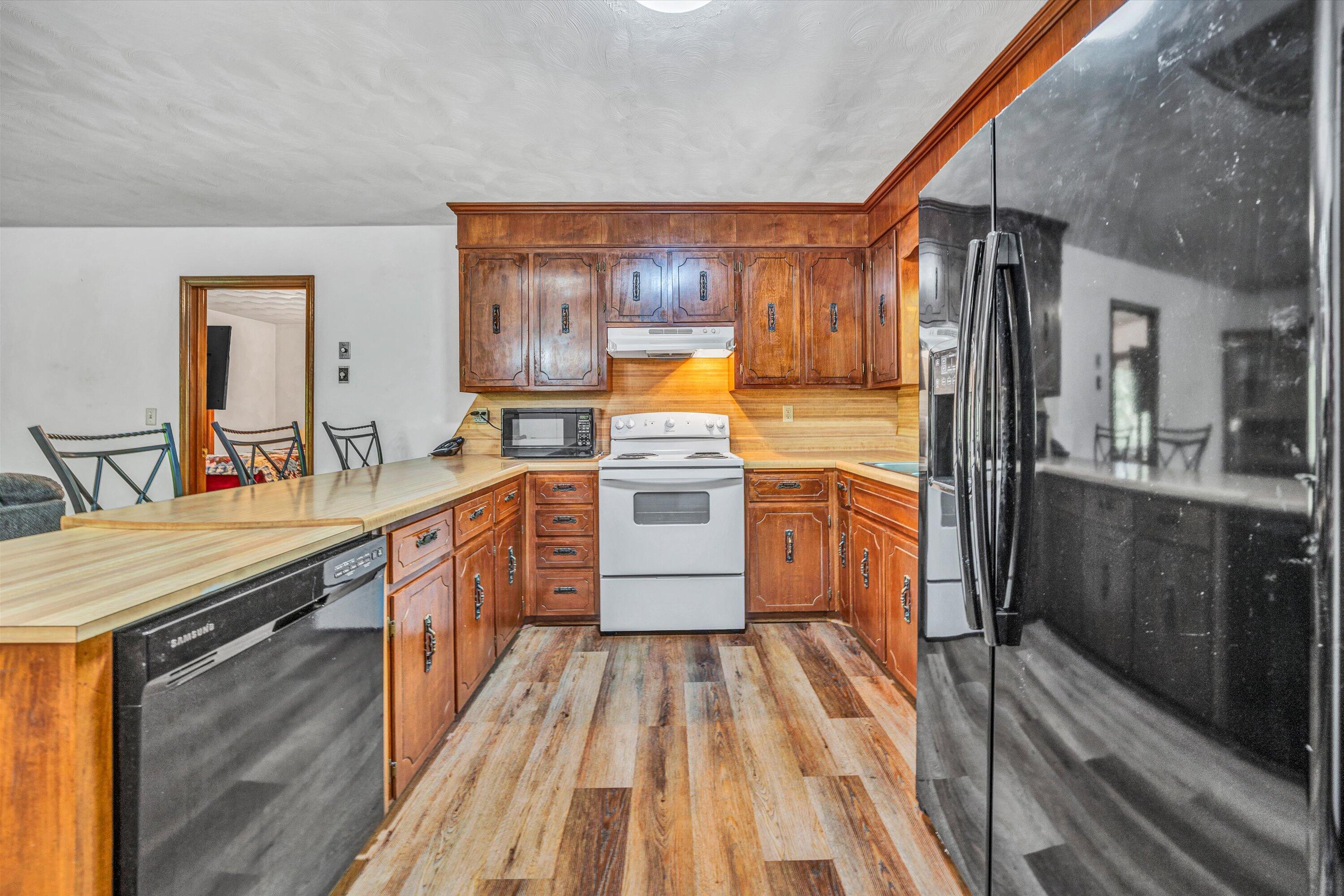 14 Kamp Branch RD