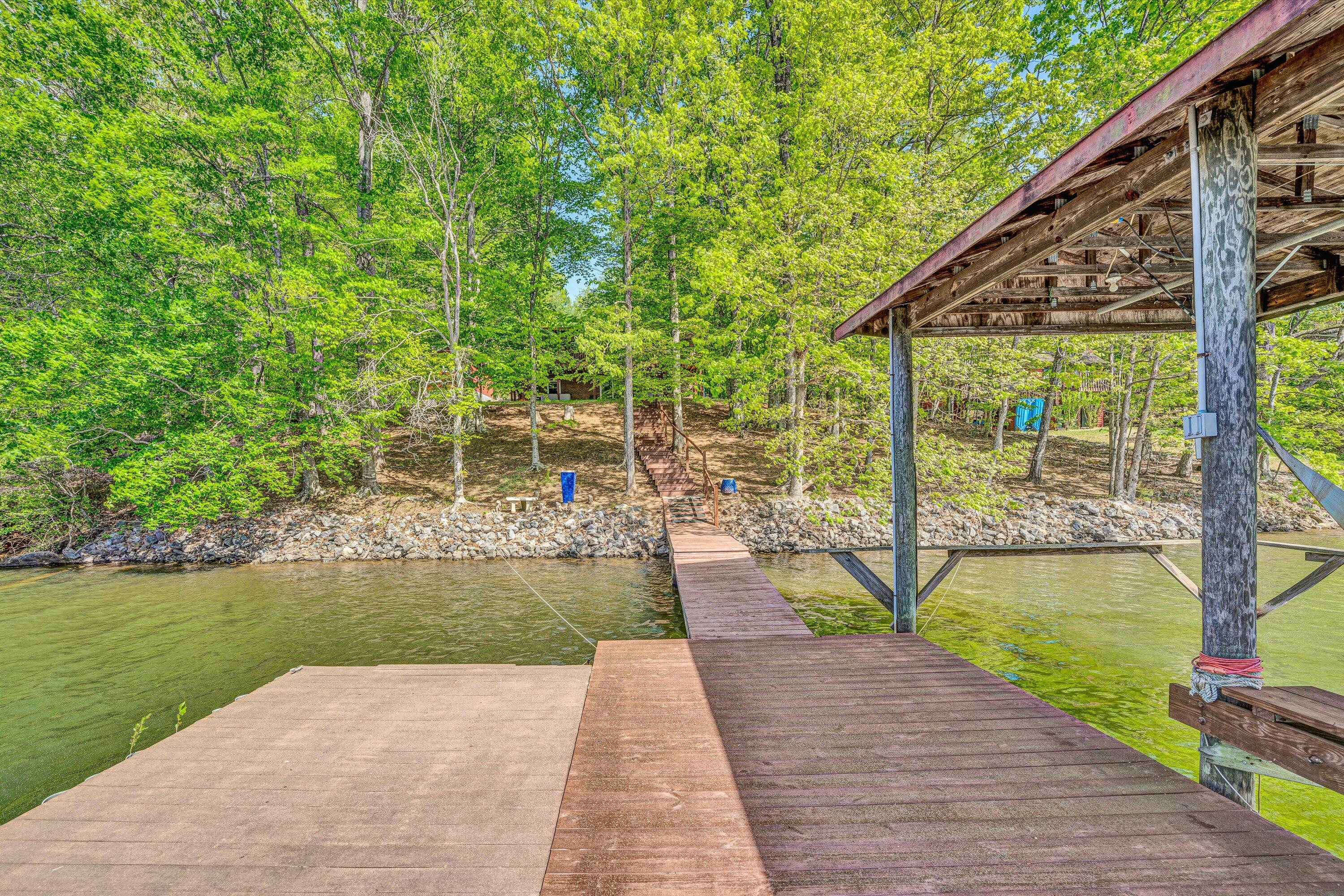 14 Kamp Branch RD