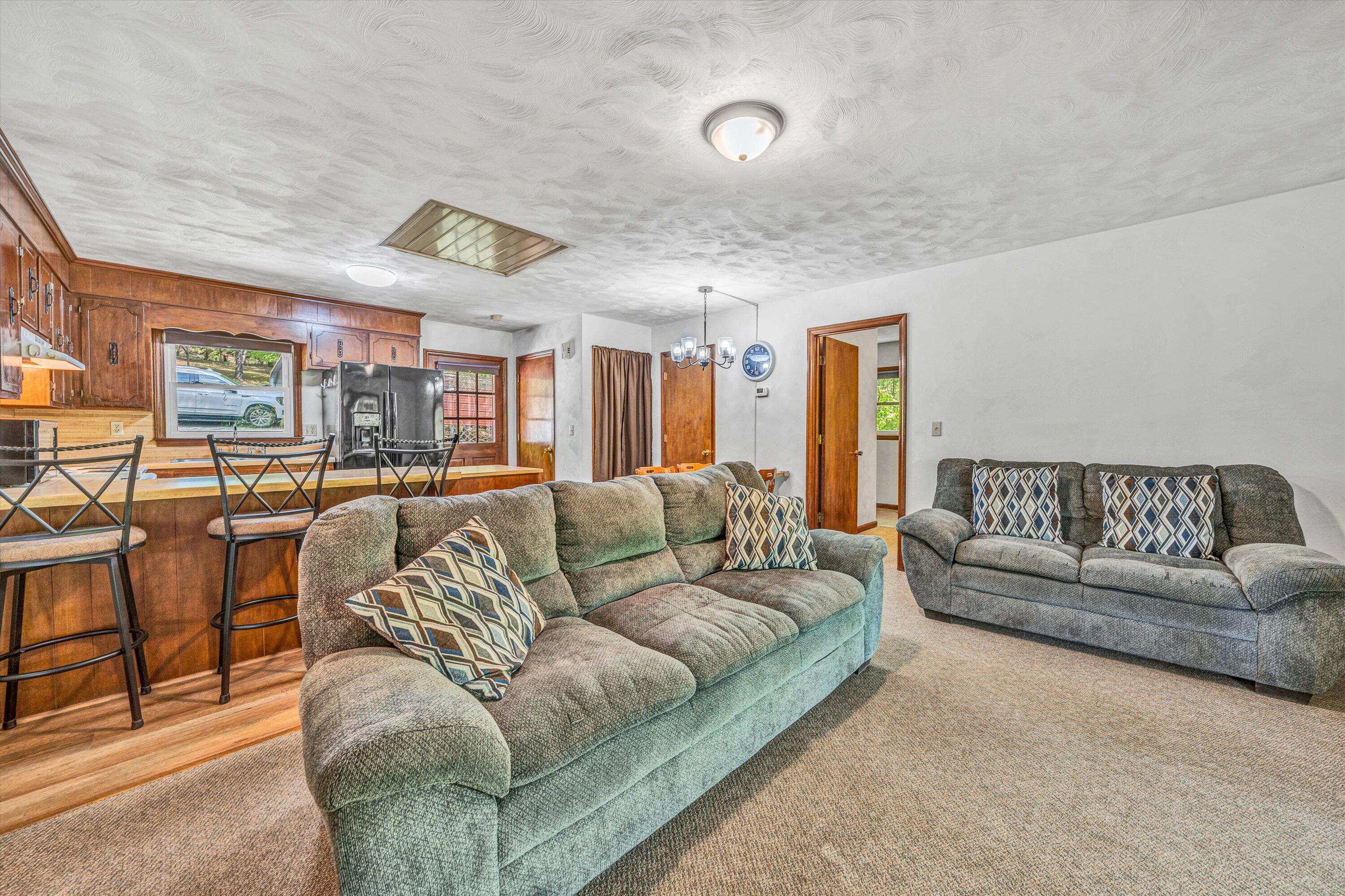 14 Kamp Branch RD