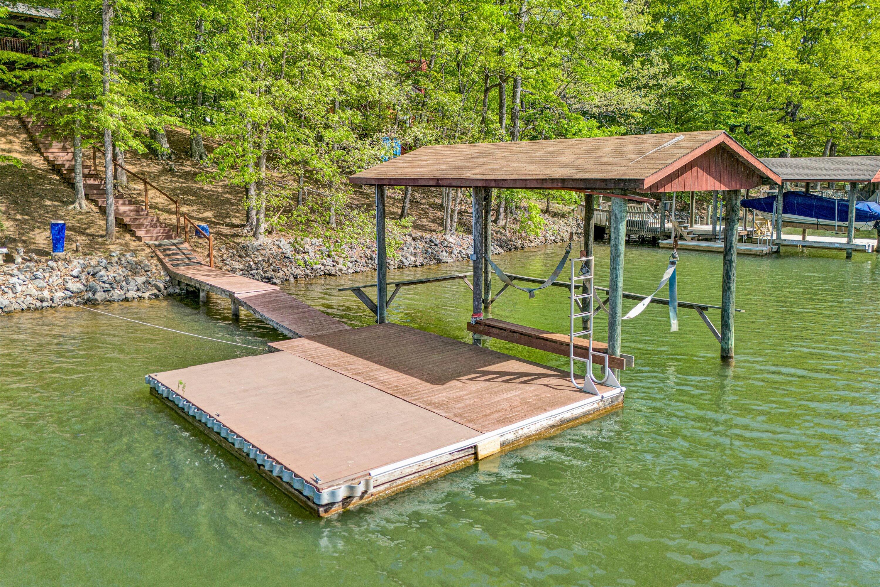 14 Kamp Branch RD
