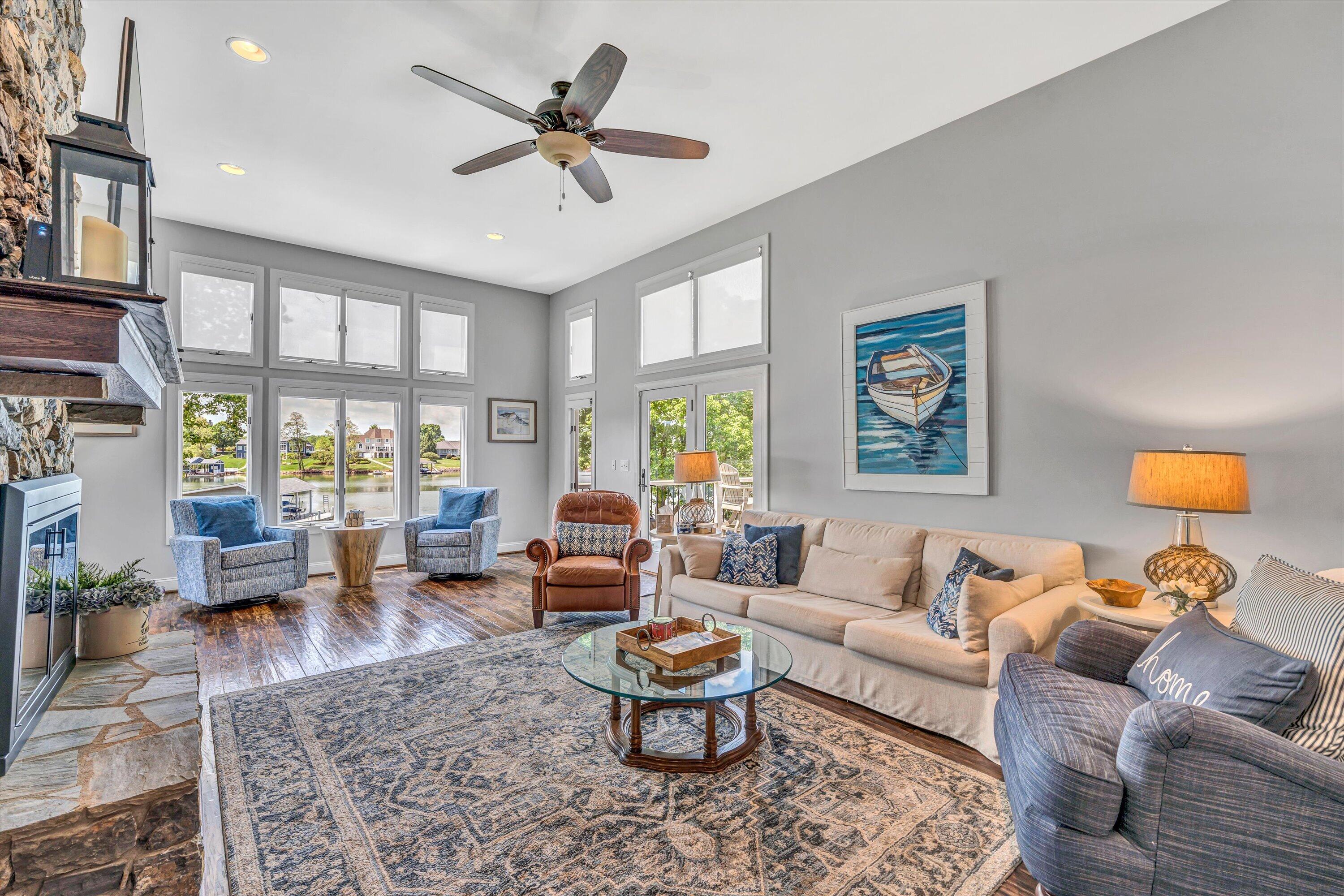 60 Sandpiper CIR