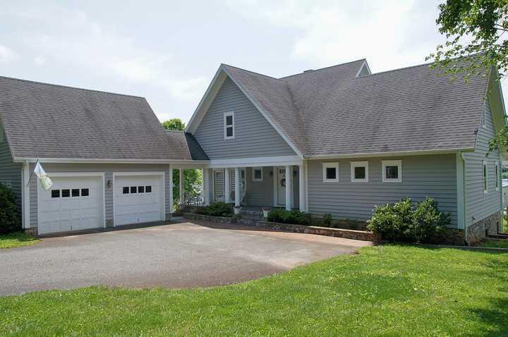 60 Sandpiper CIR