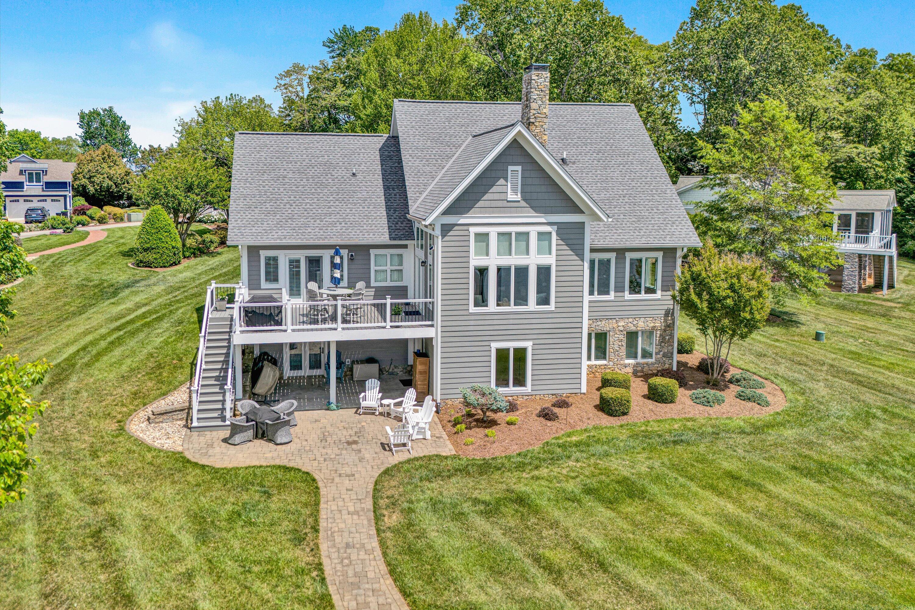60 Sandpiper CIR