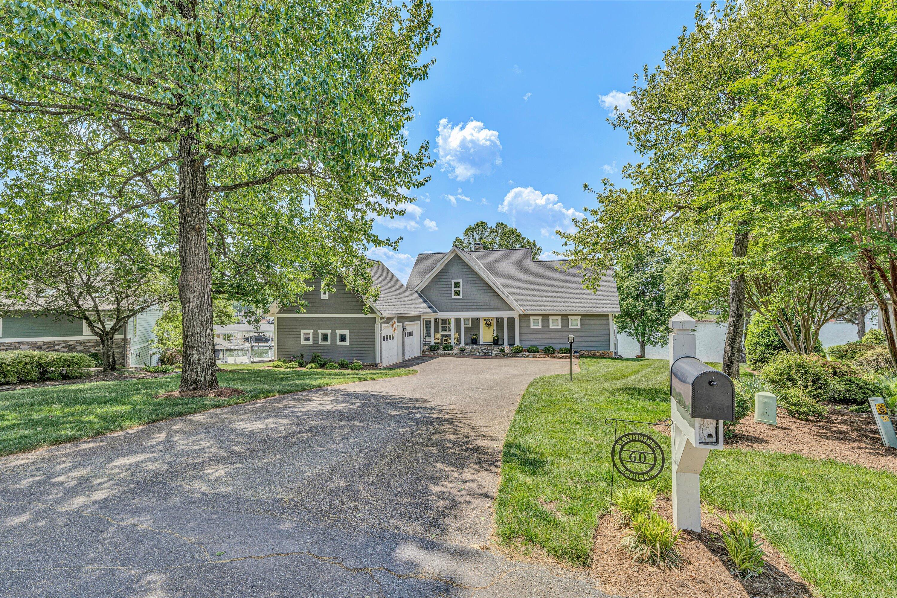 60 Sandpiper CIR