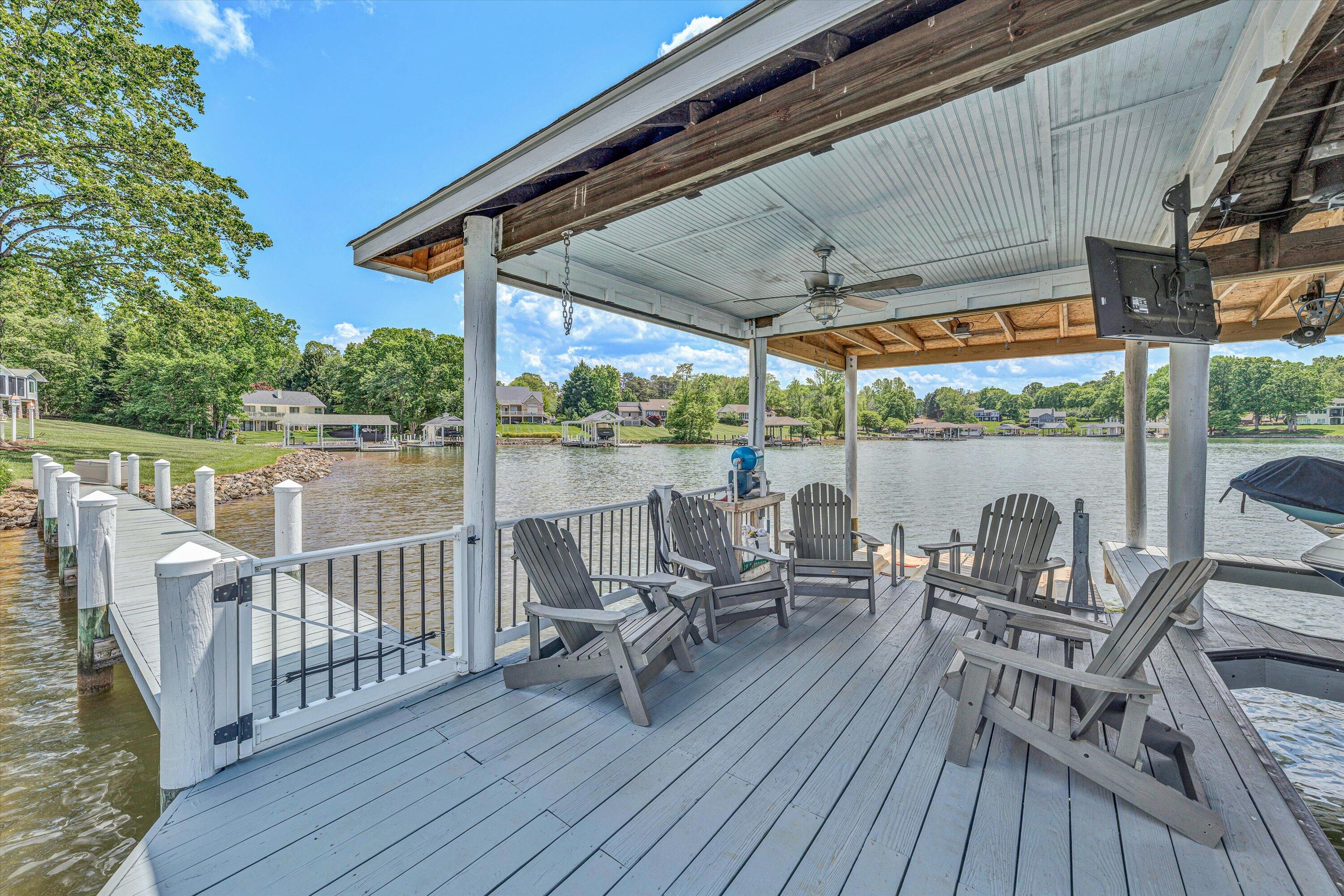60 Sandpiper CIR