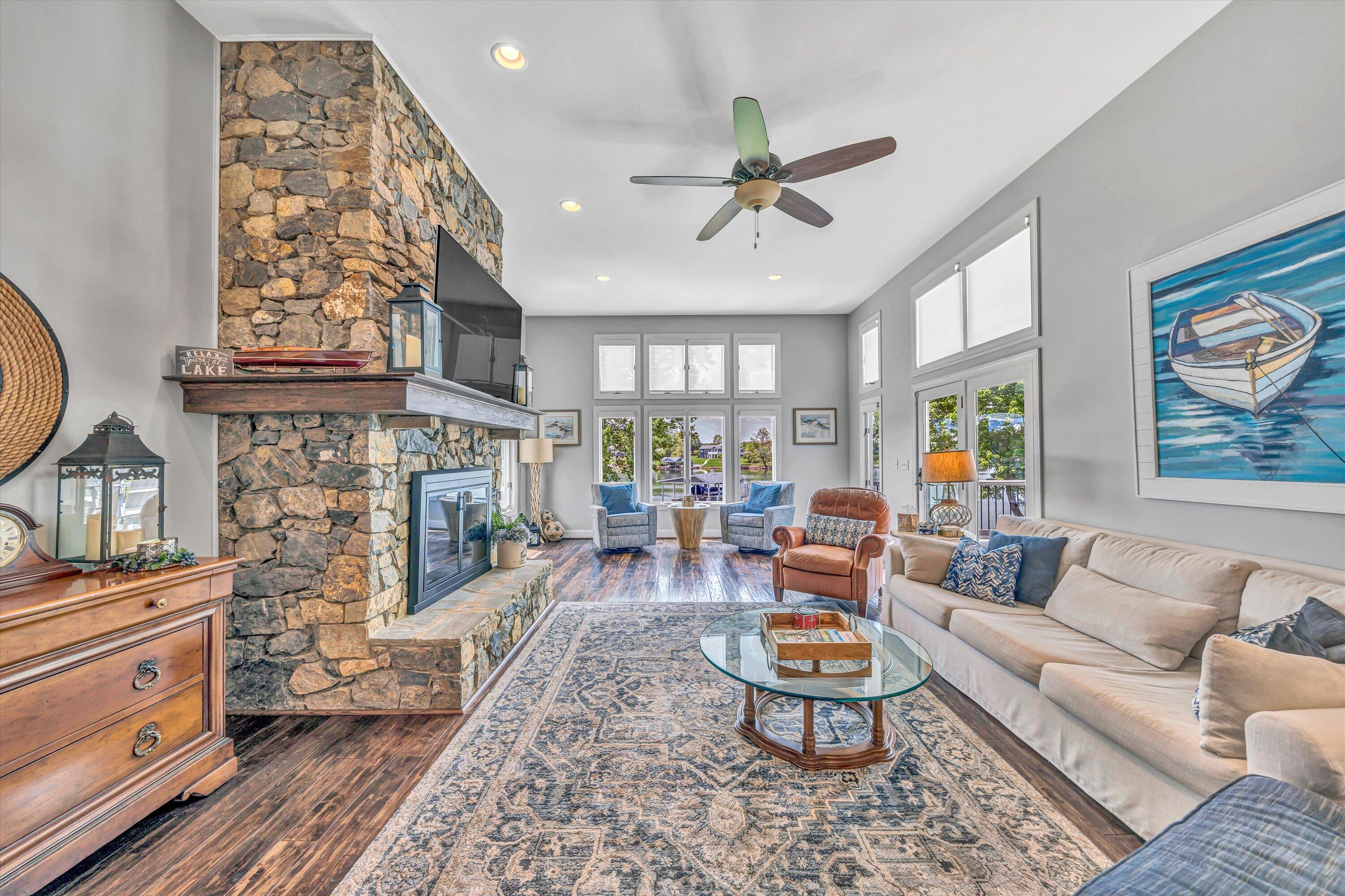 60 Sandpiper CIR