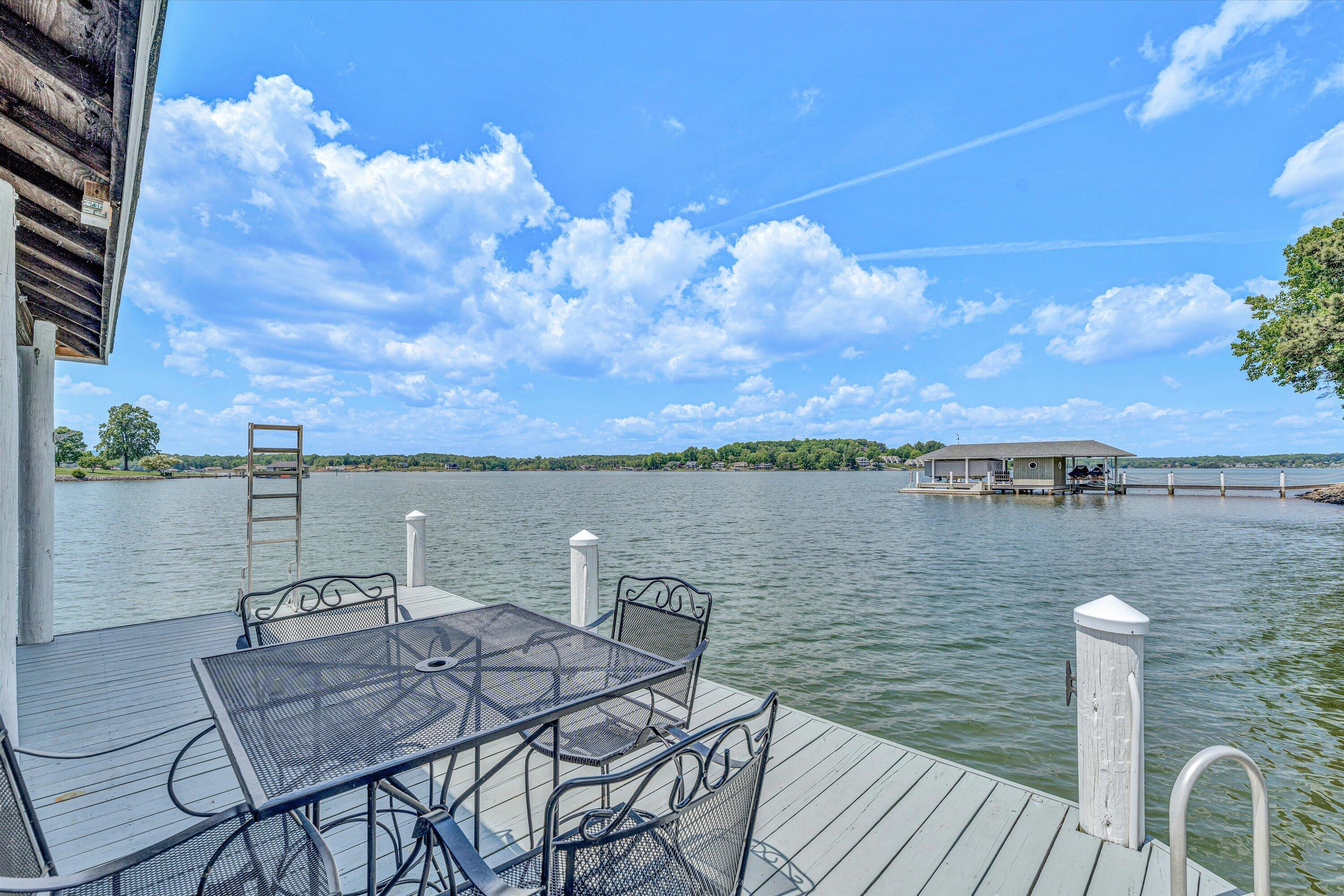 60 Sandpiper CIR