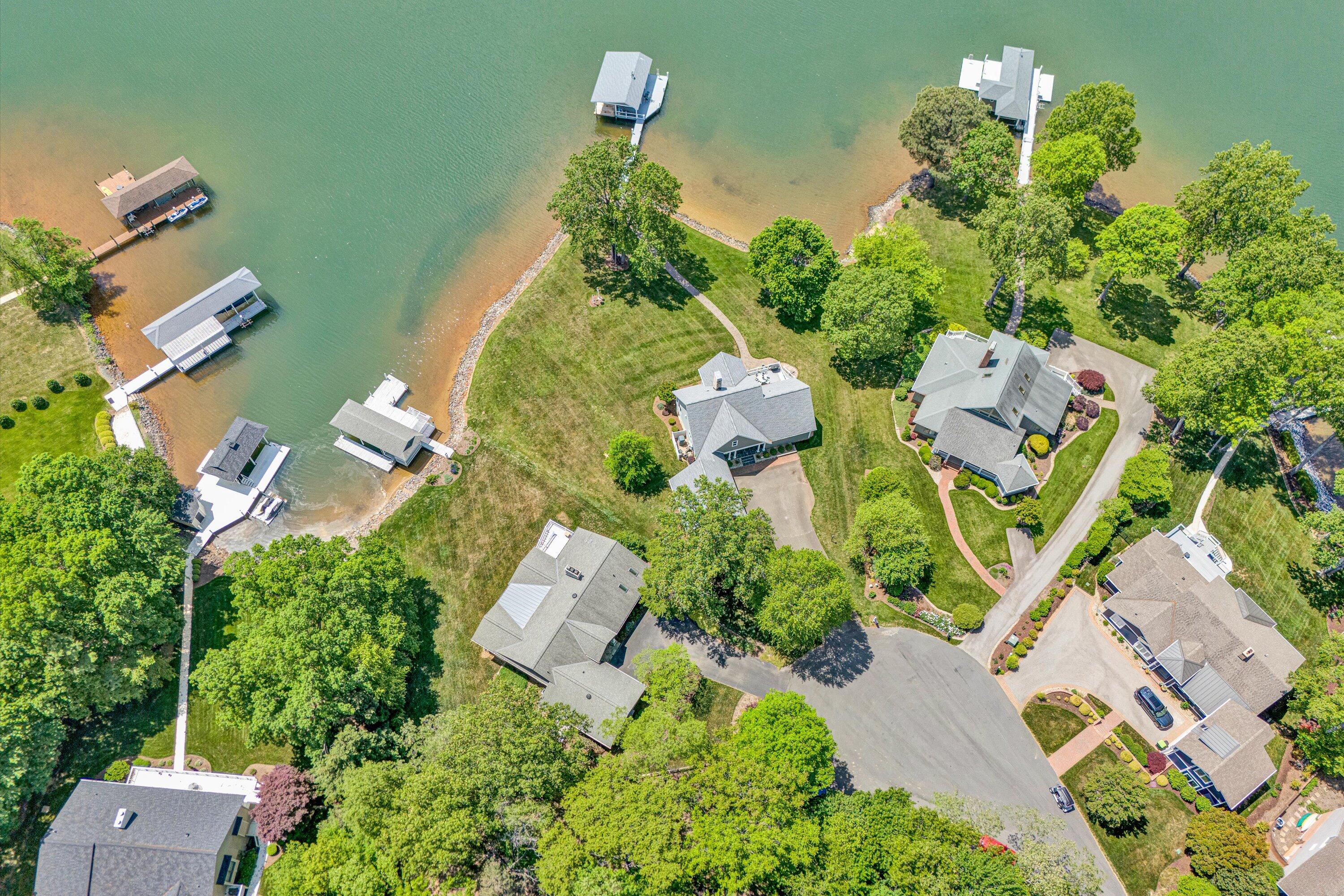 60 Sandpiper CIR
