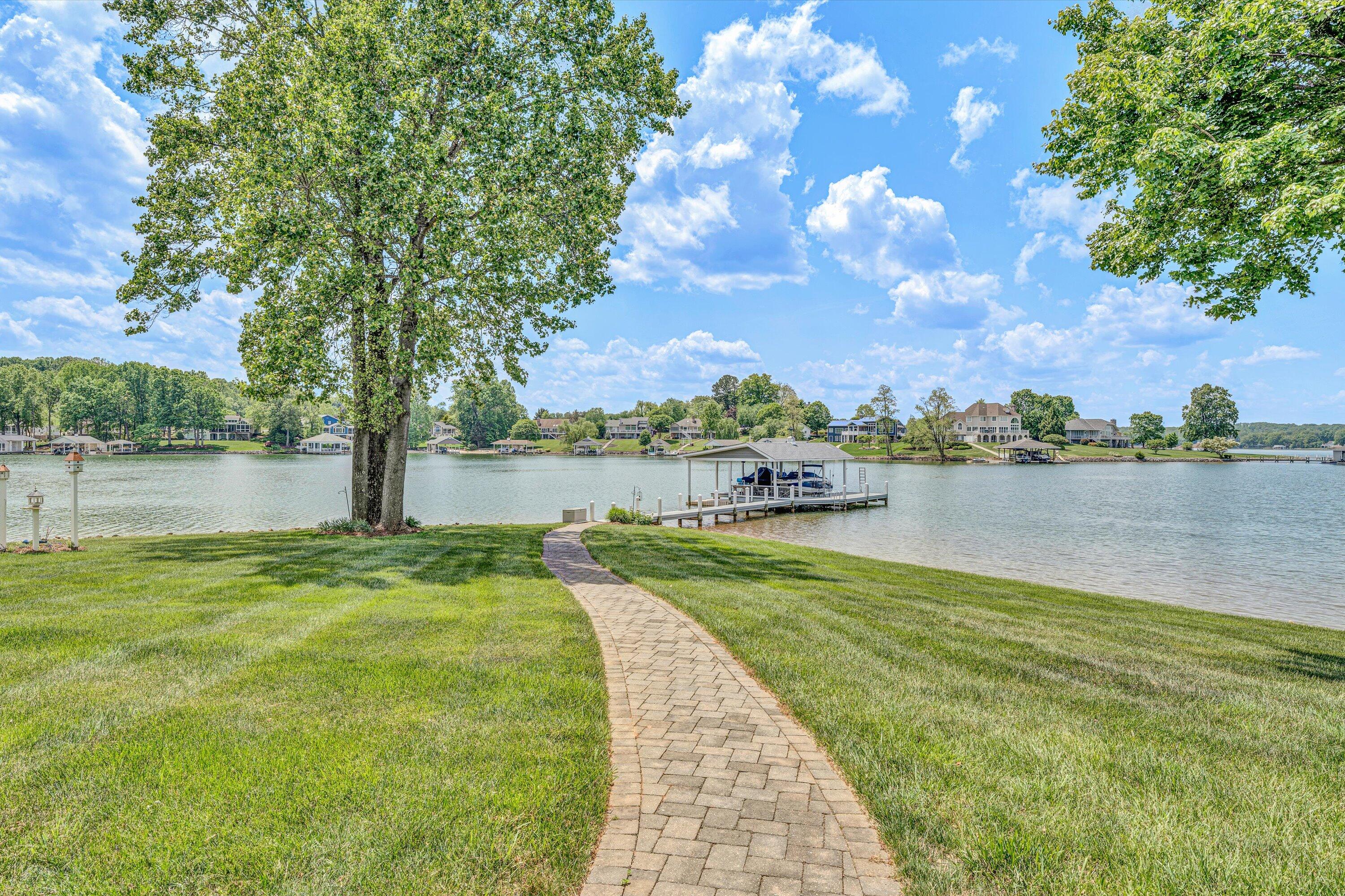 60 Sandpiper CIR