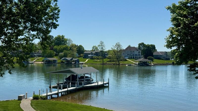 60 Sandpiper CIR
