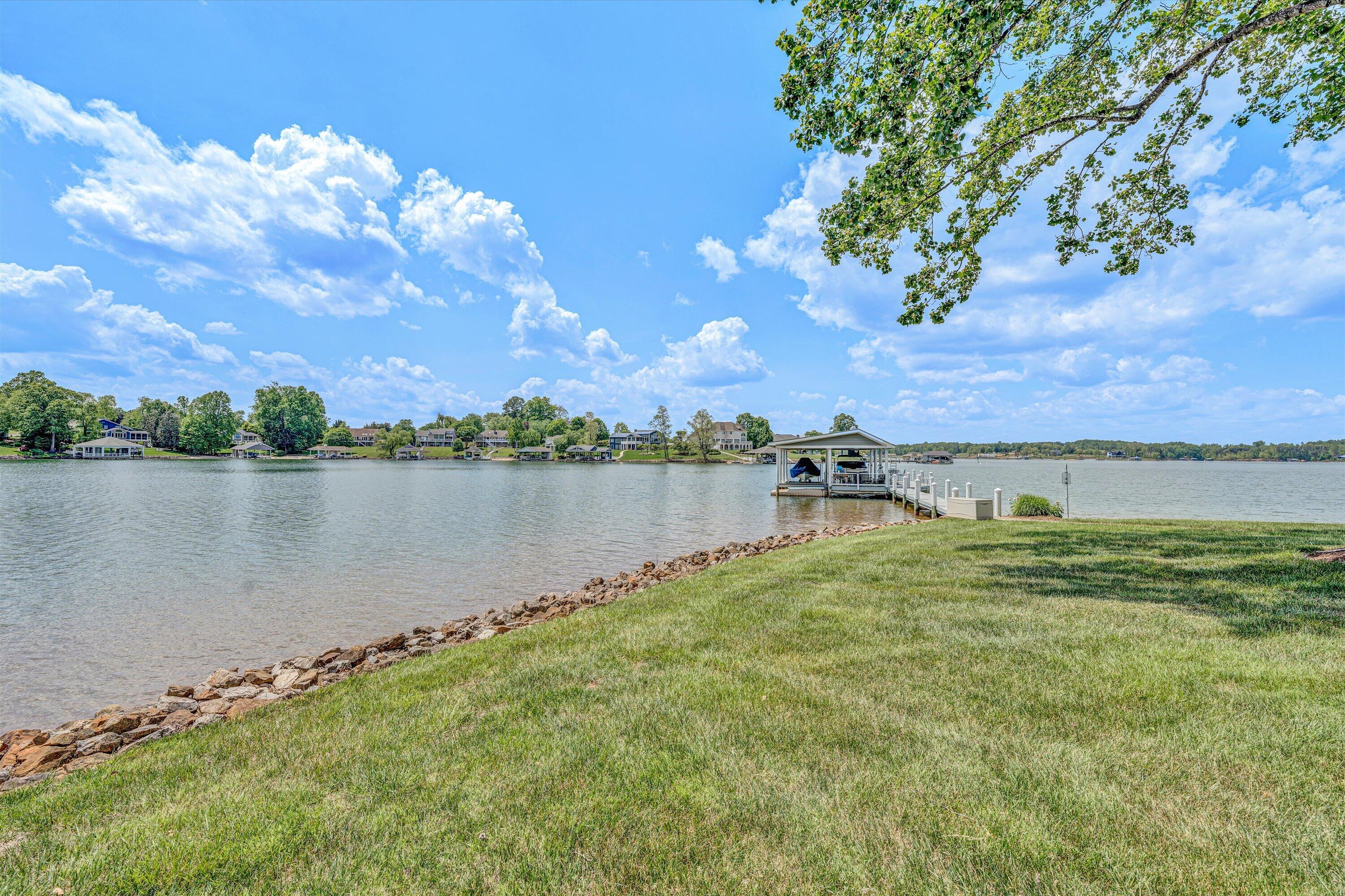 60 Sandpiper CIR