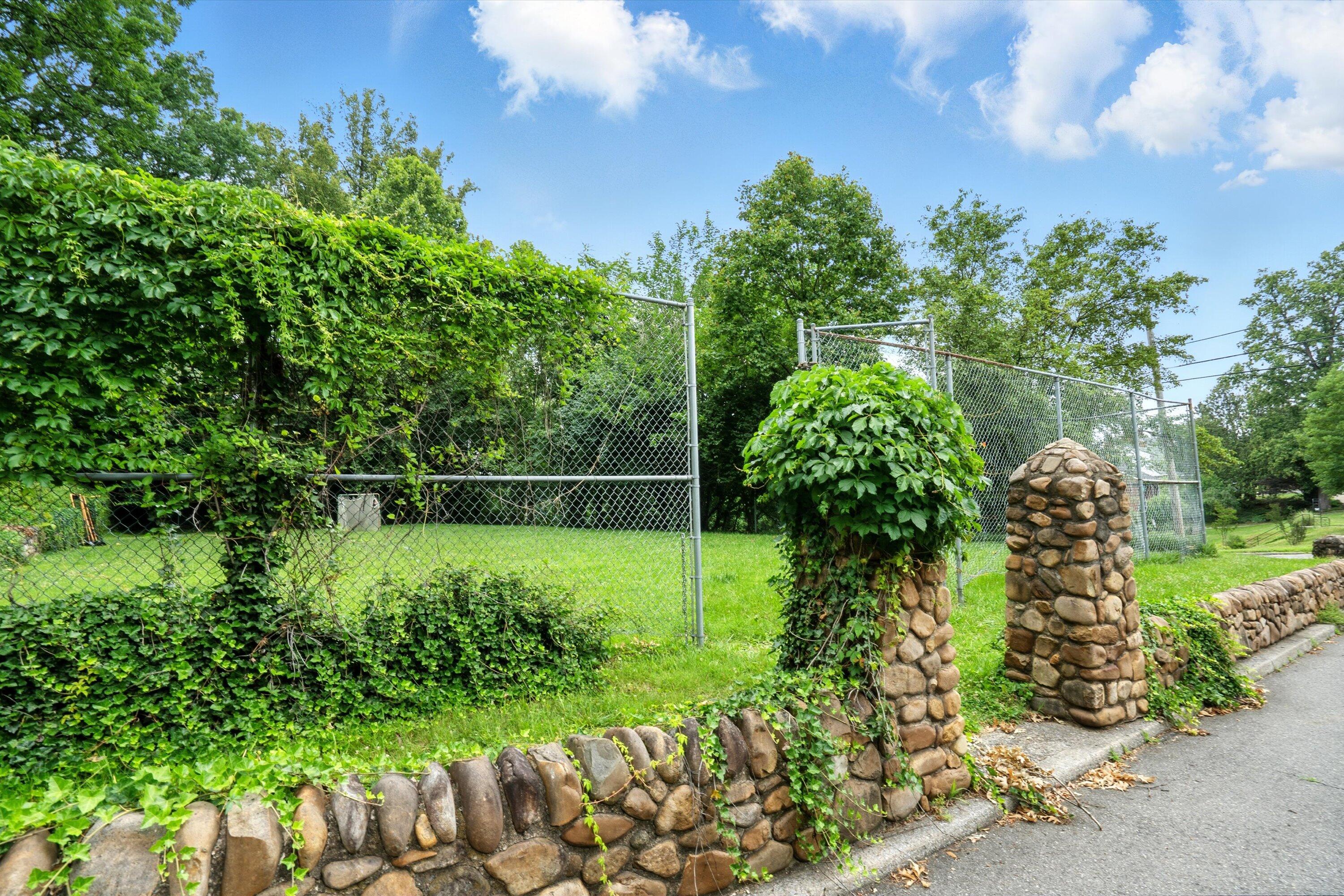 0 Avenham AVE SW