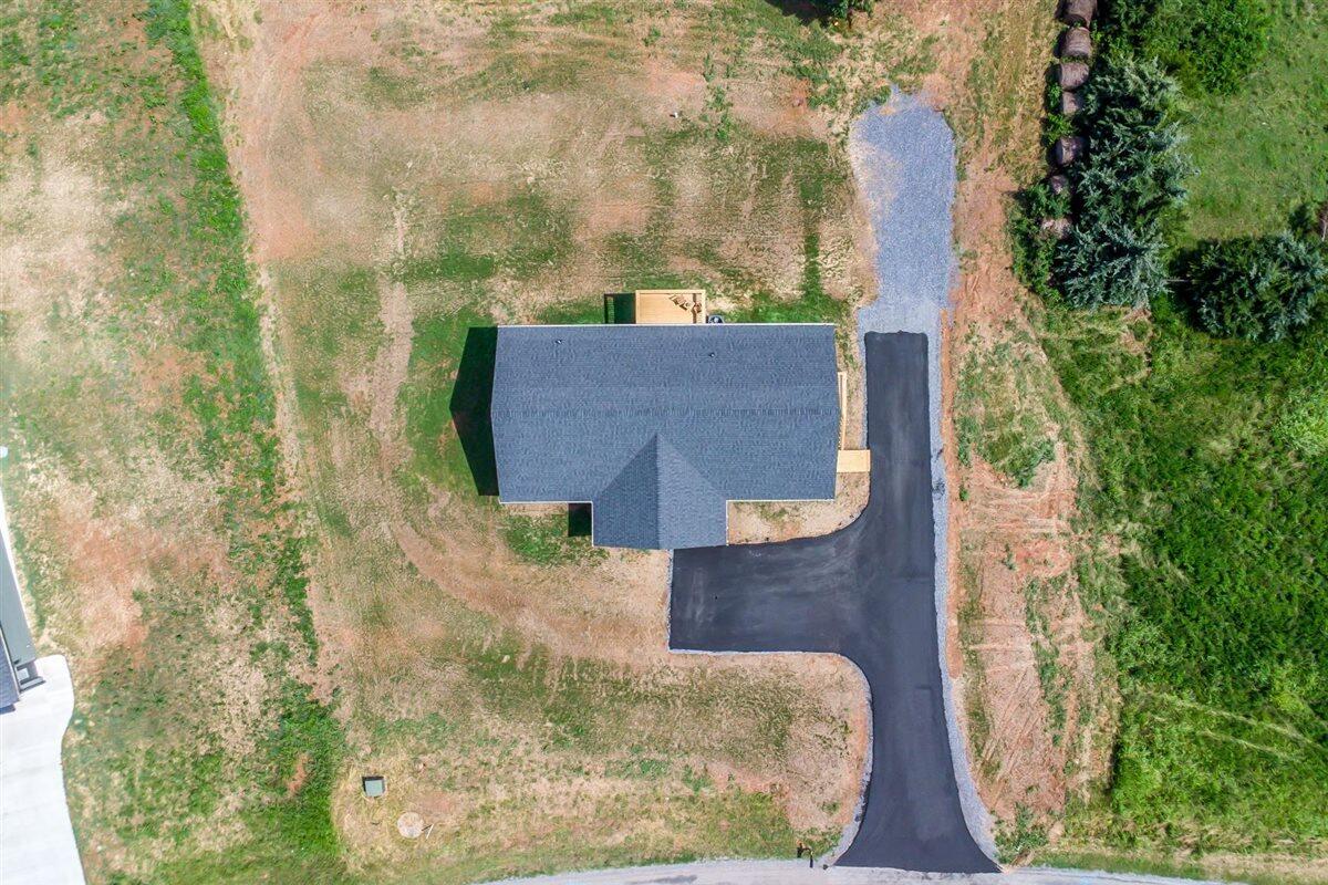 1420 Wells RD
