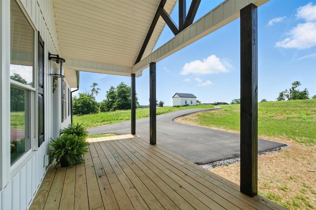 1420 Wells RD
