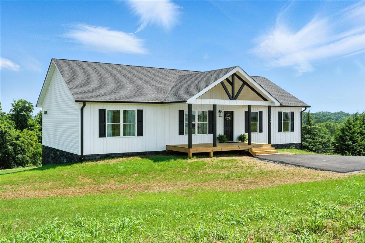 1420 Wells RD