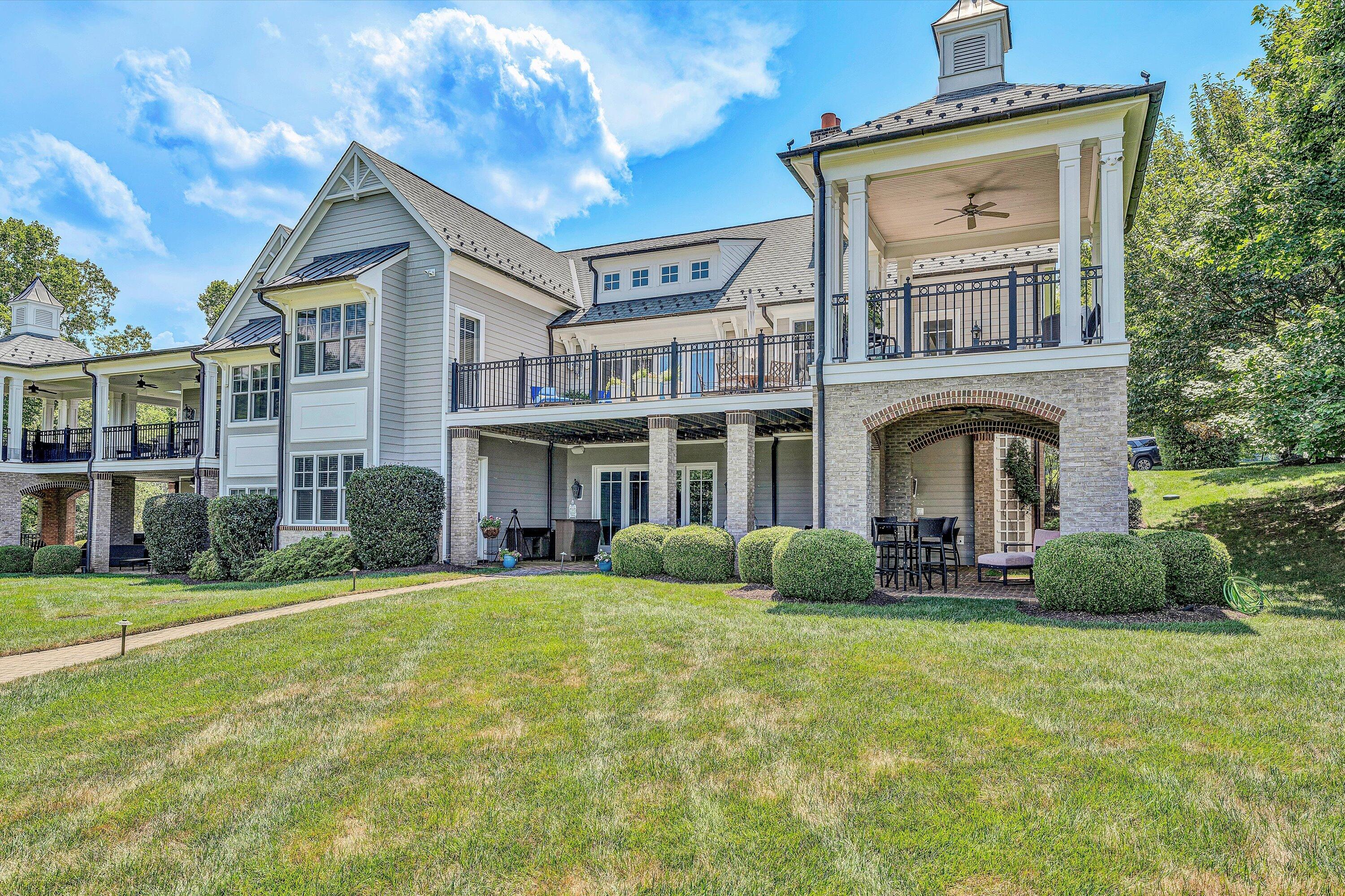 115 Grande Villa DR