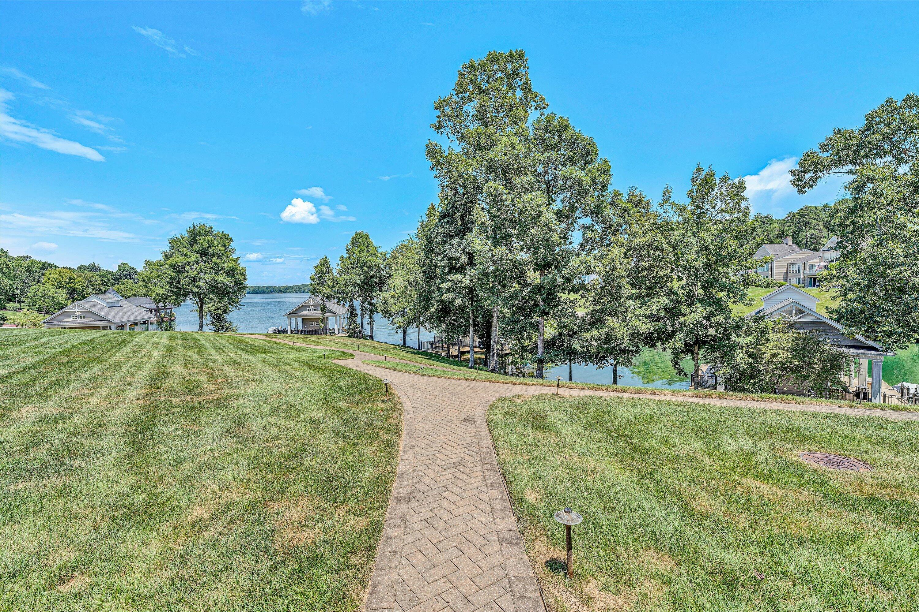 115 Grande Villa DR