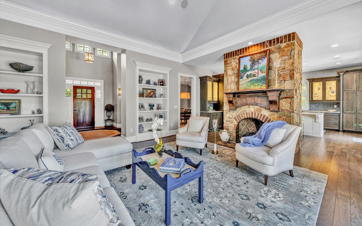 115 Grande Villa DR