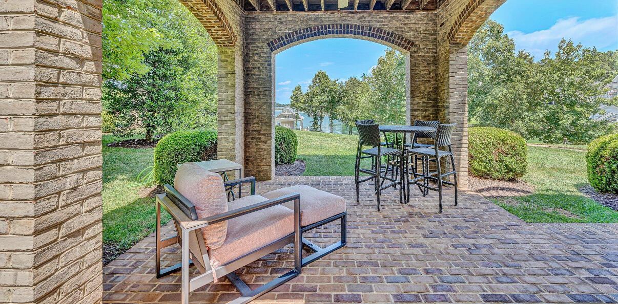 115 Grande Villa DR