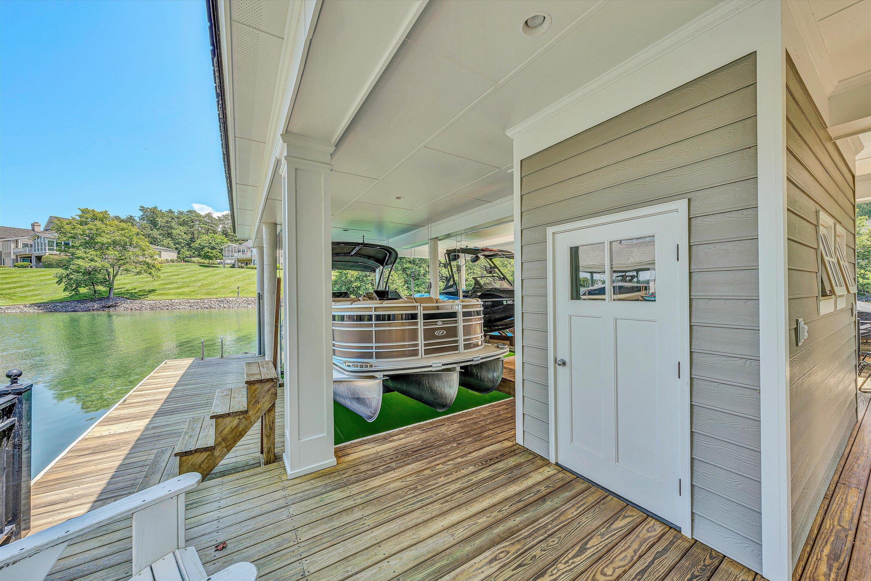 115 Grande Villa DR
