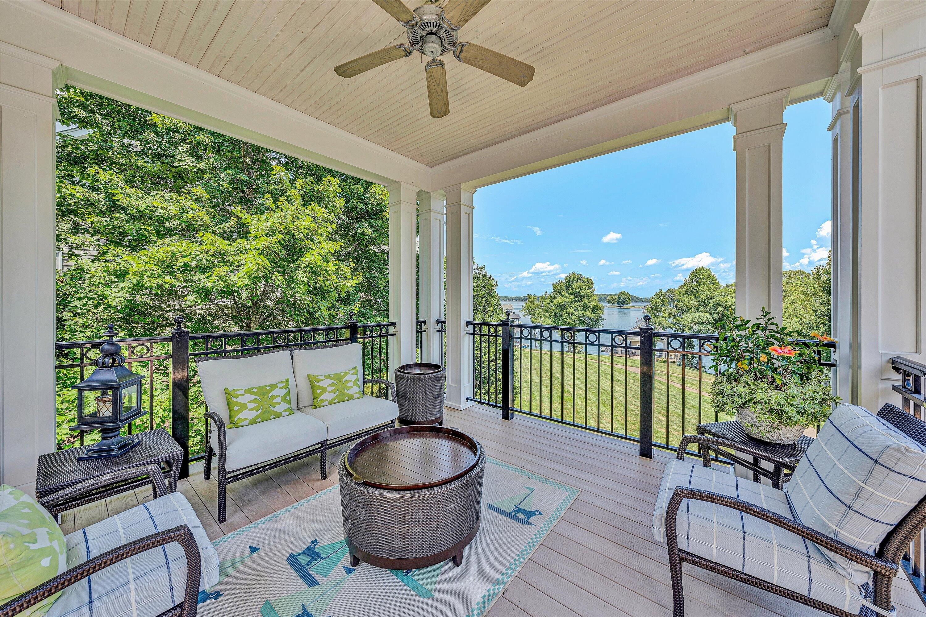 115 Grande Villa DR