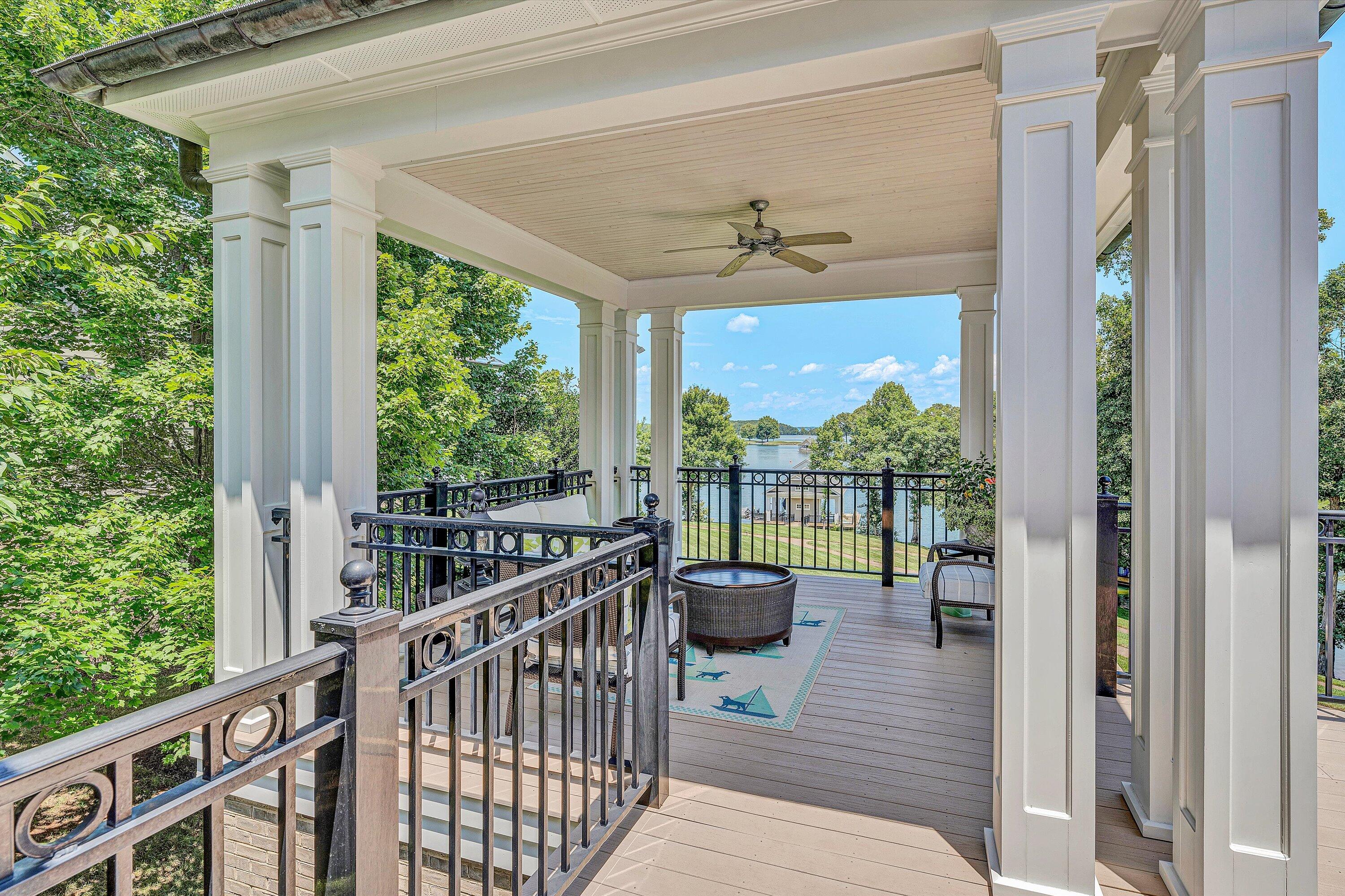 115 Grande Villa DR