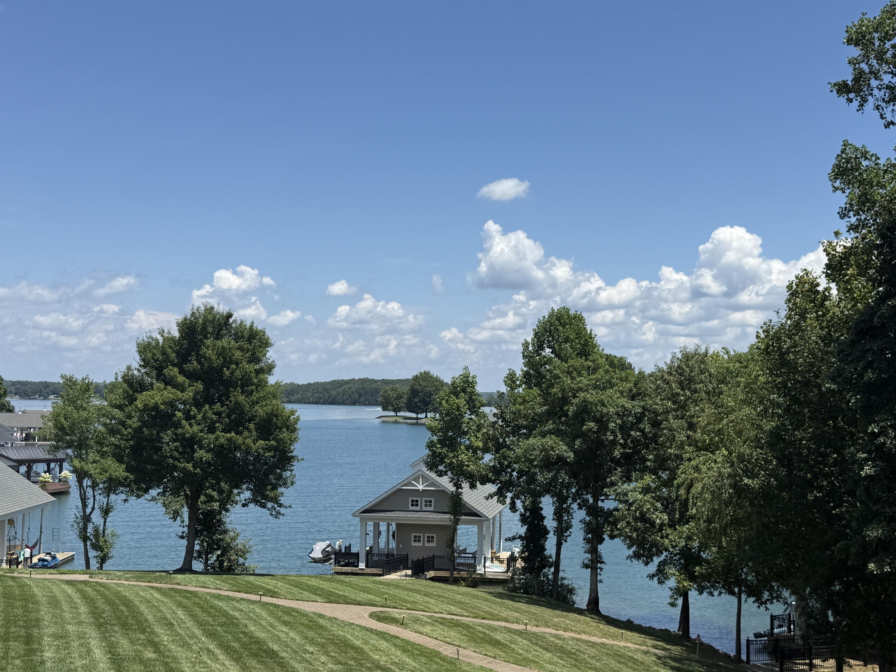 115 Grande Villa DR