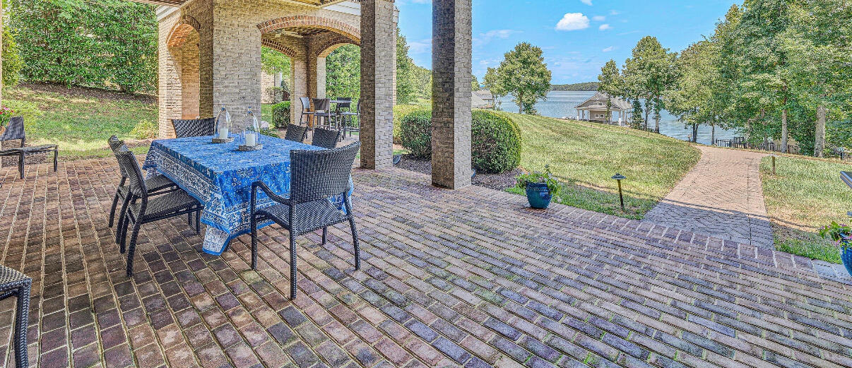 115 Grande Villa DR