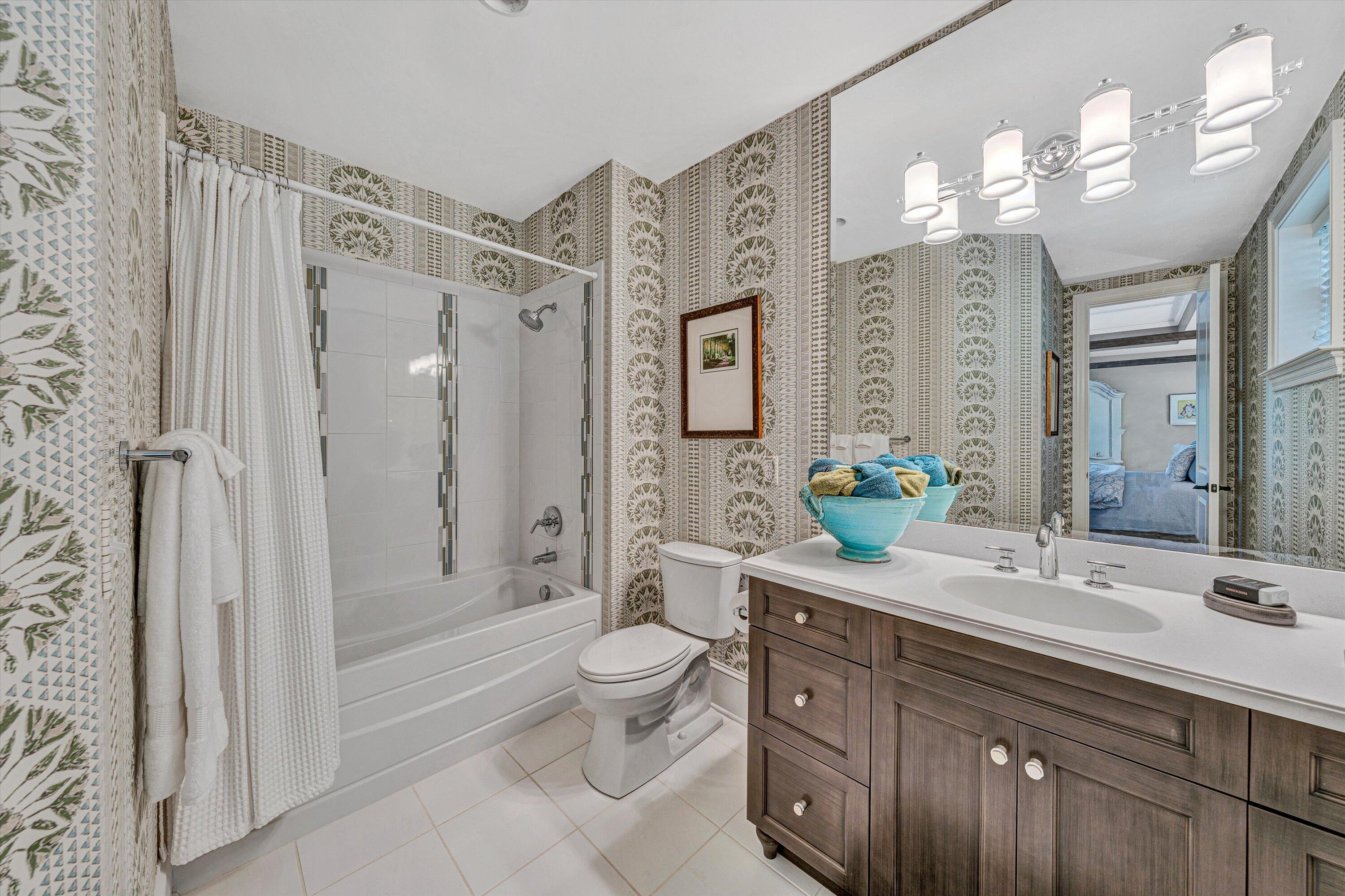 115 Grande Villa DR