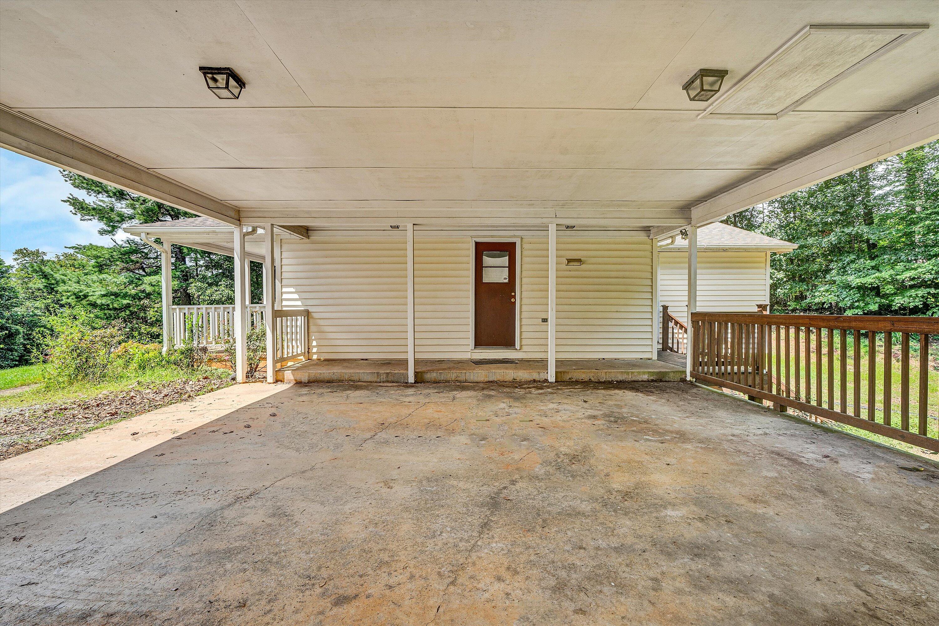 5658 Callaway RD