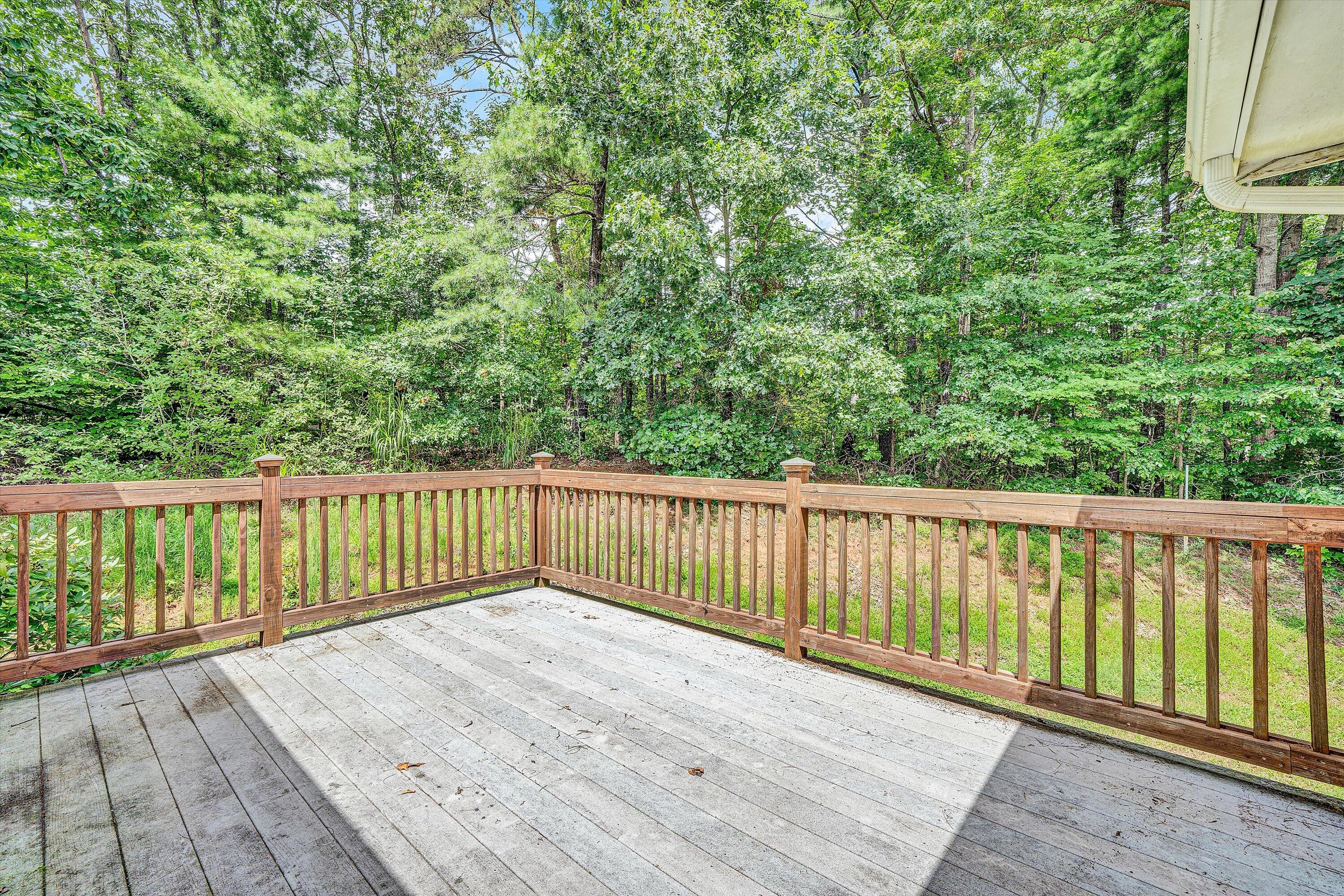 5658 Callaway RD