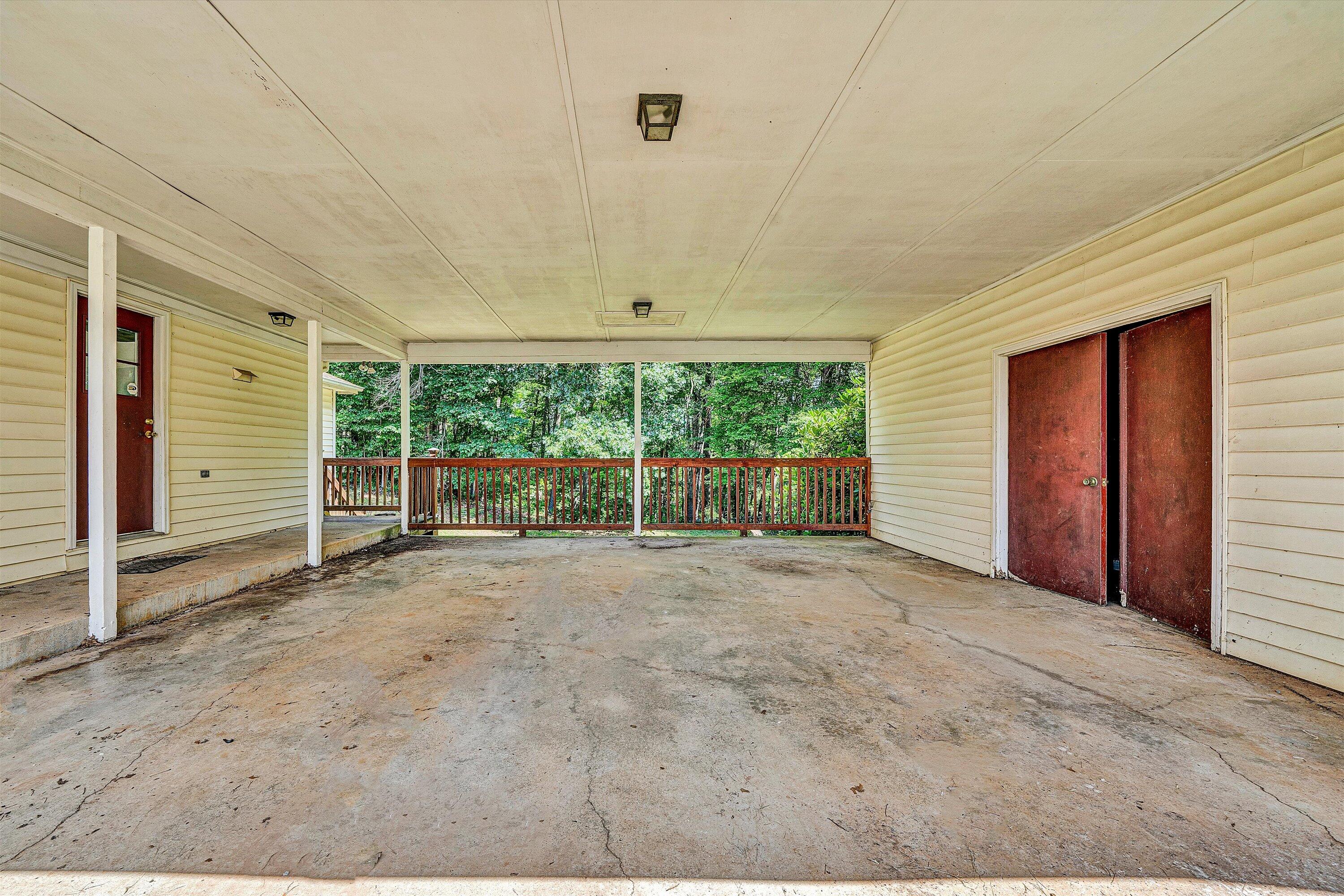 5658 Callaway RD