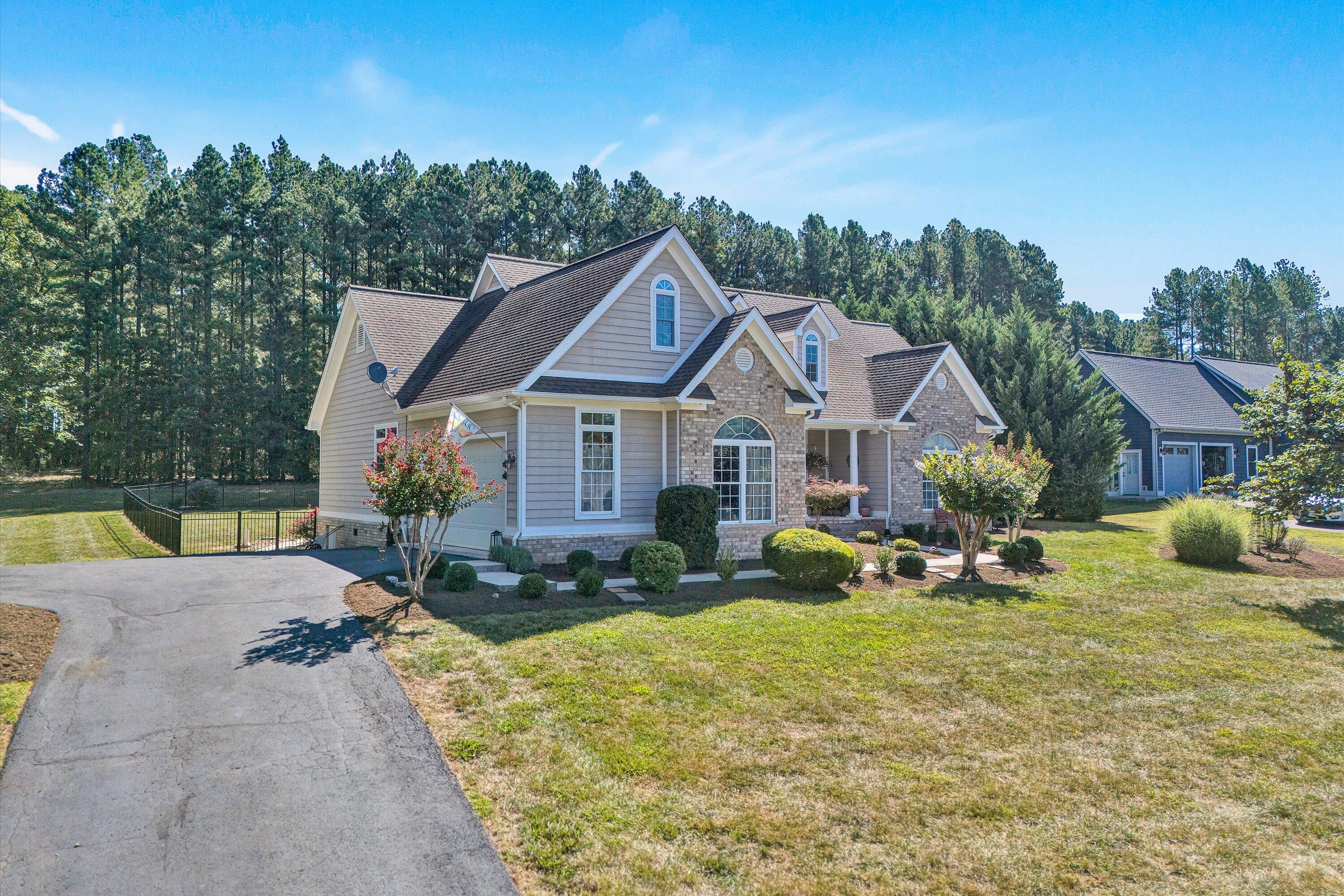 54 Sunview CIR