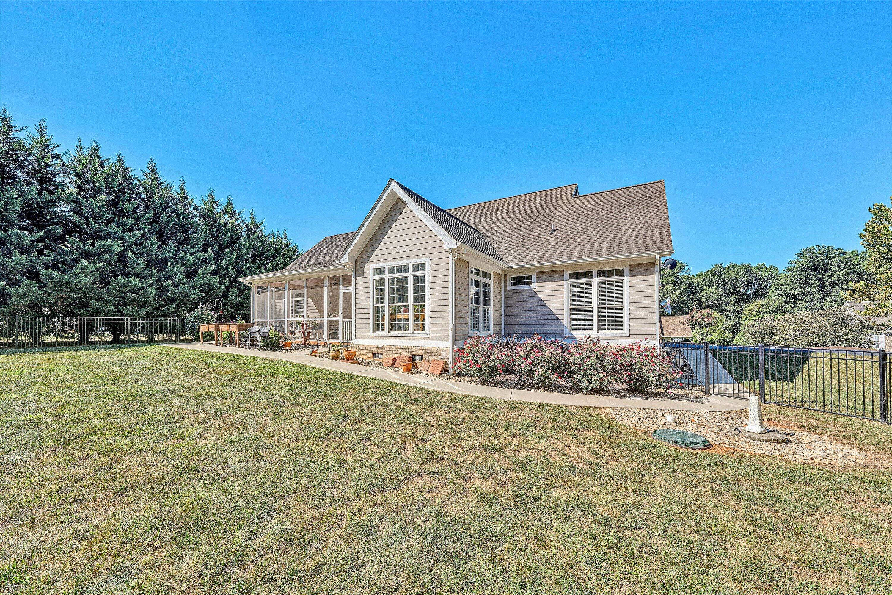 54 Sunview CIR