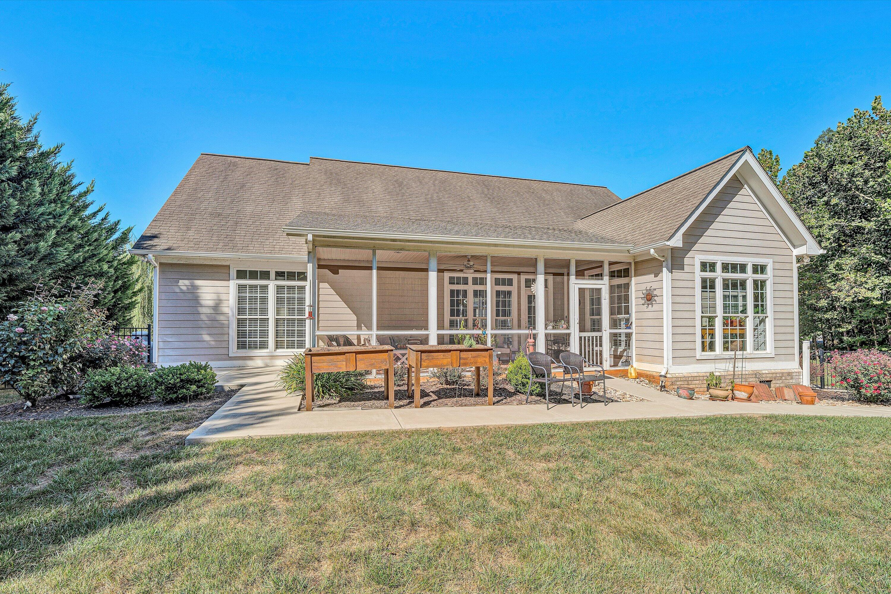 54 Sunview CIR