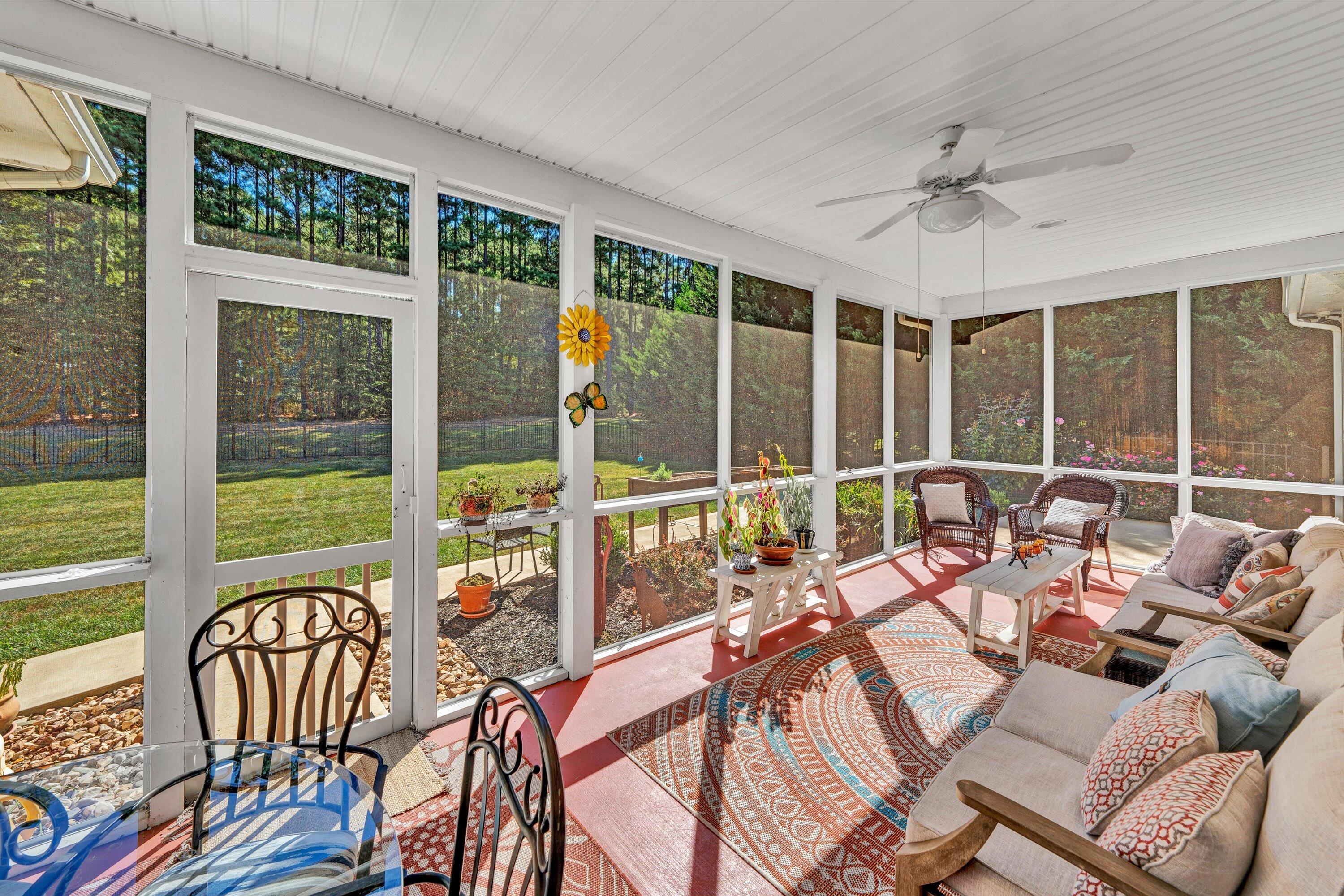 54 Sunview CIR