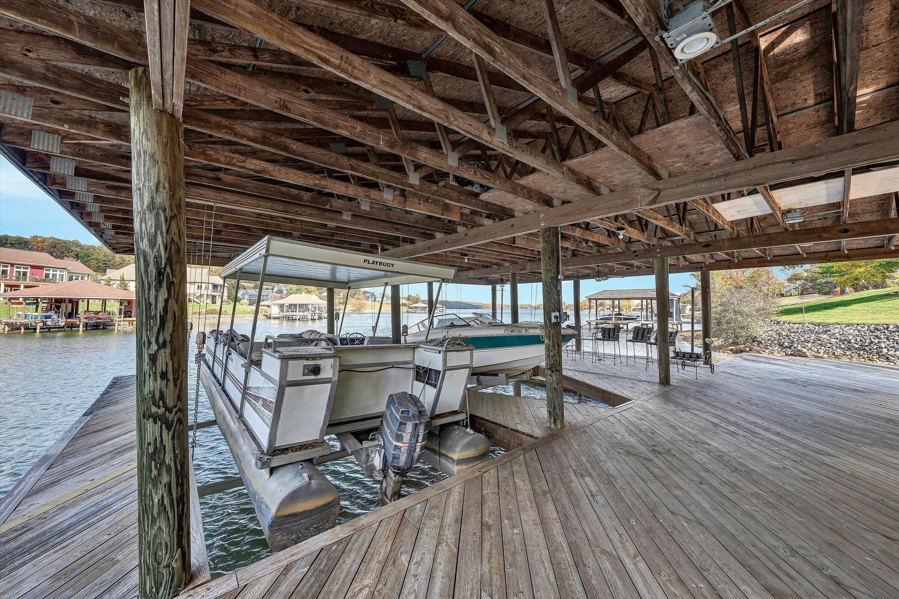 803 Compass Cove CIR