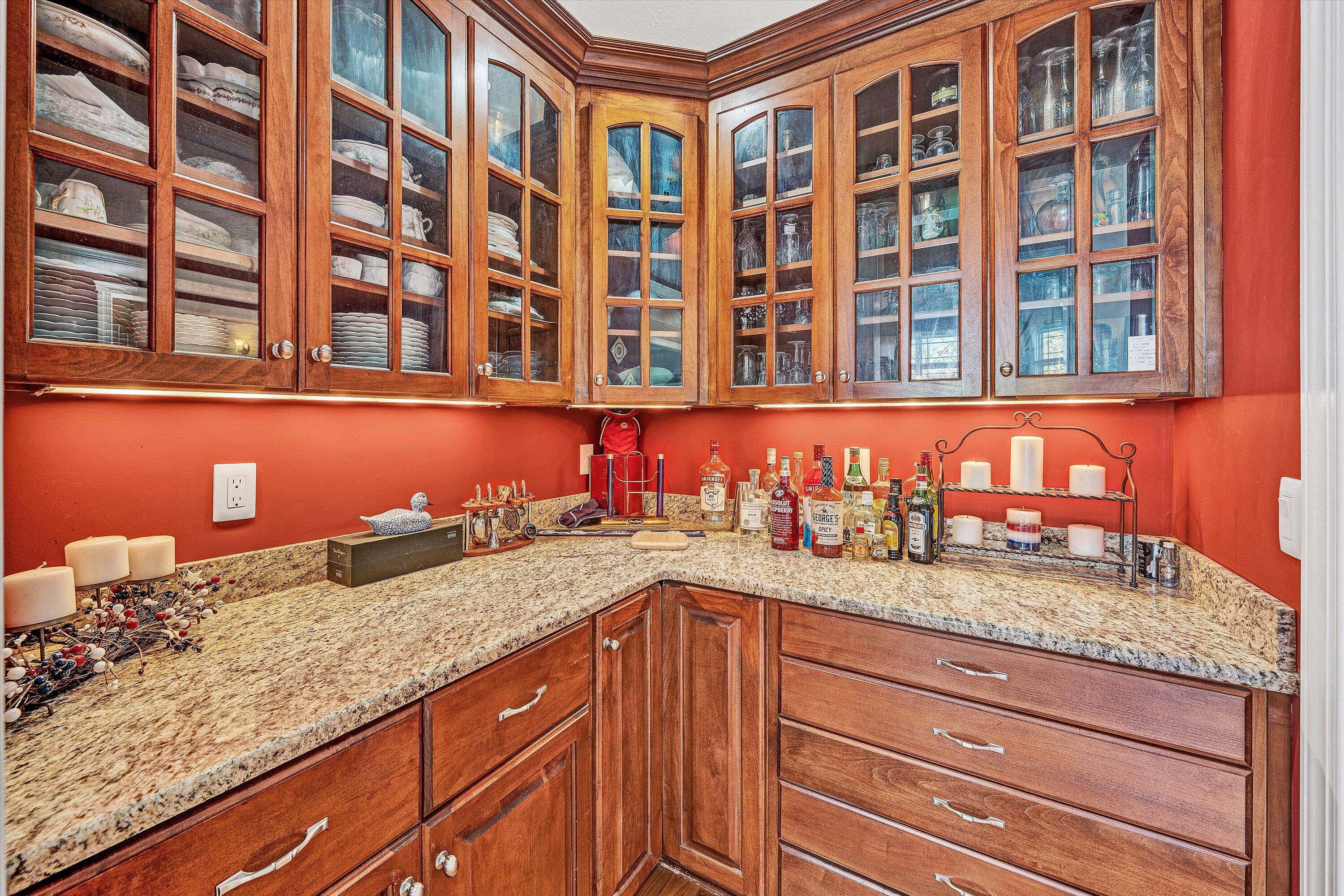 803 Compass Cove CIR