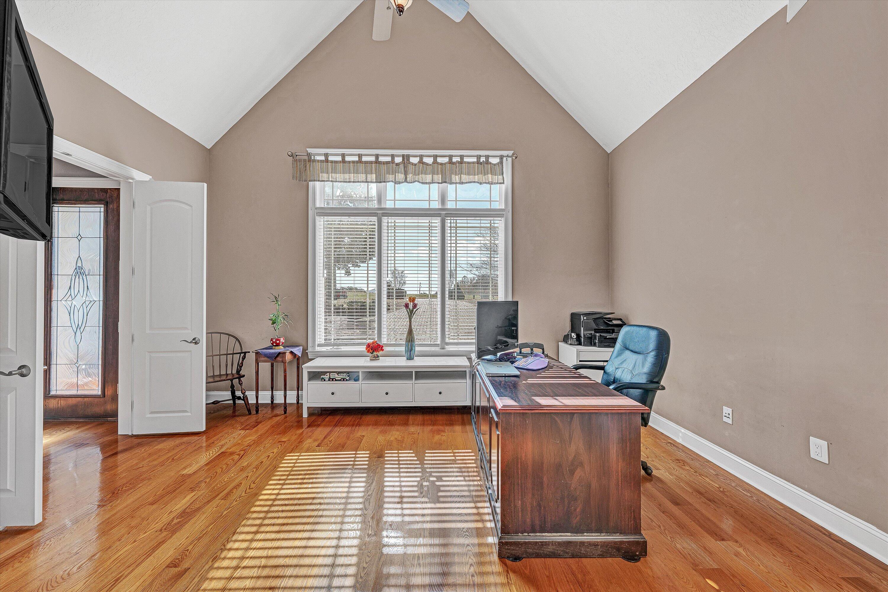 803 Compass Cove CIR