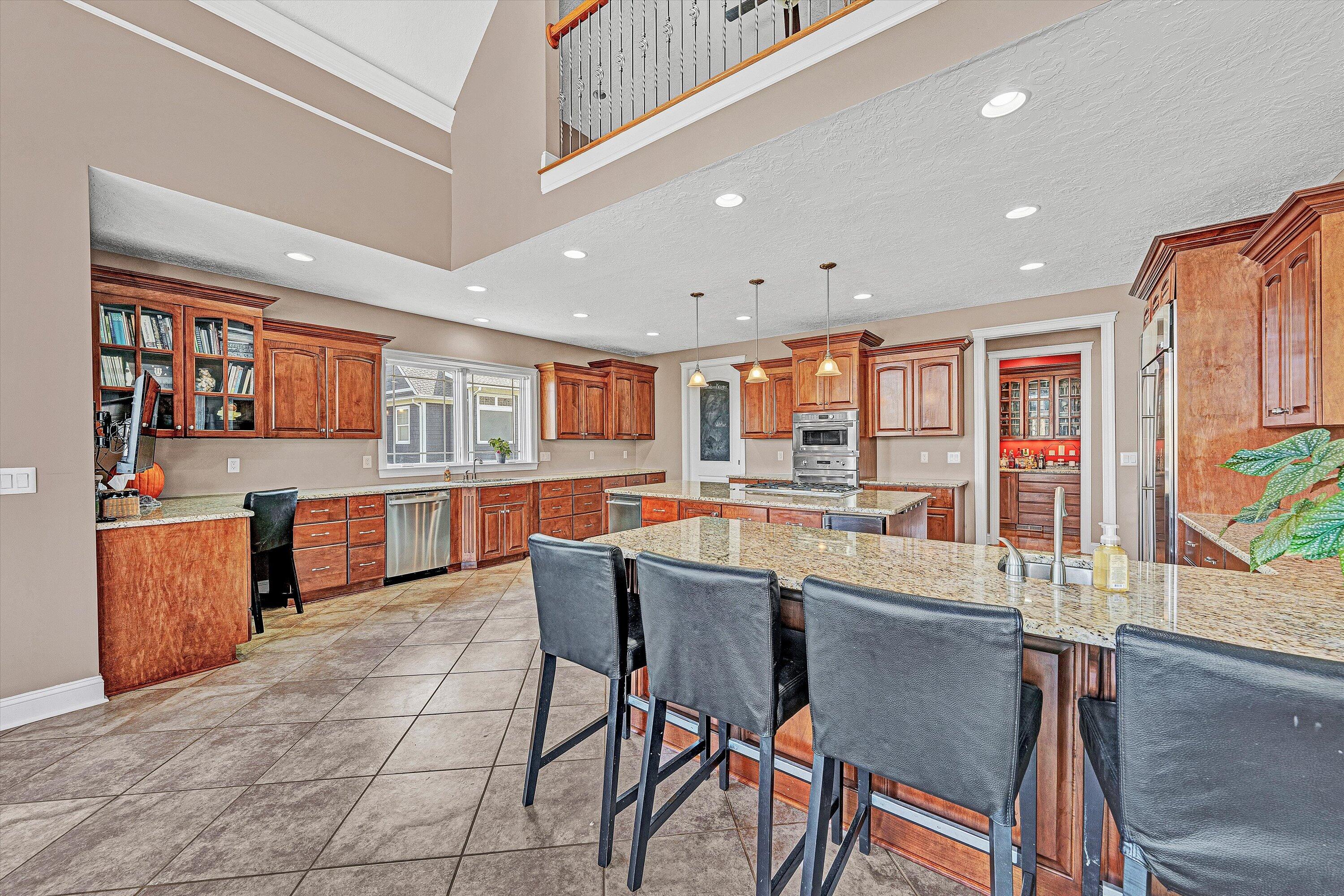 803 Compass Cove CIR