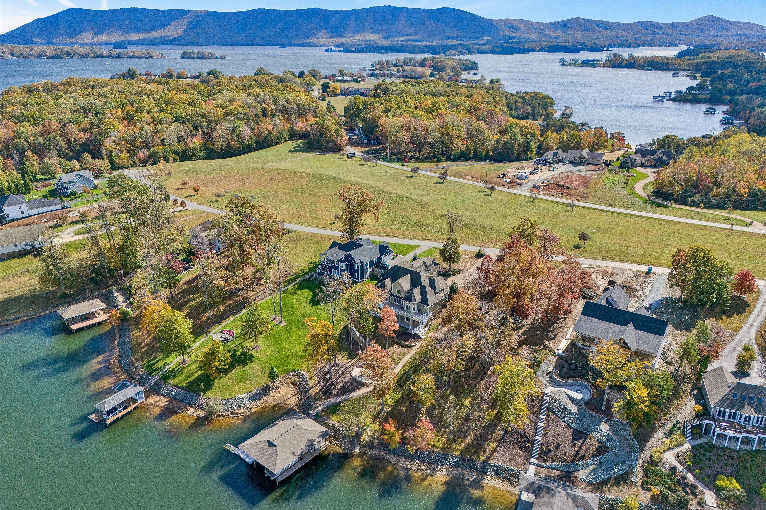 803 Compass Cove CIR