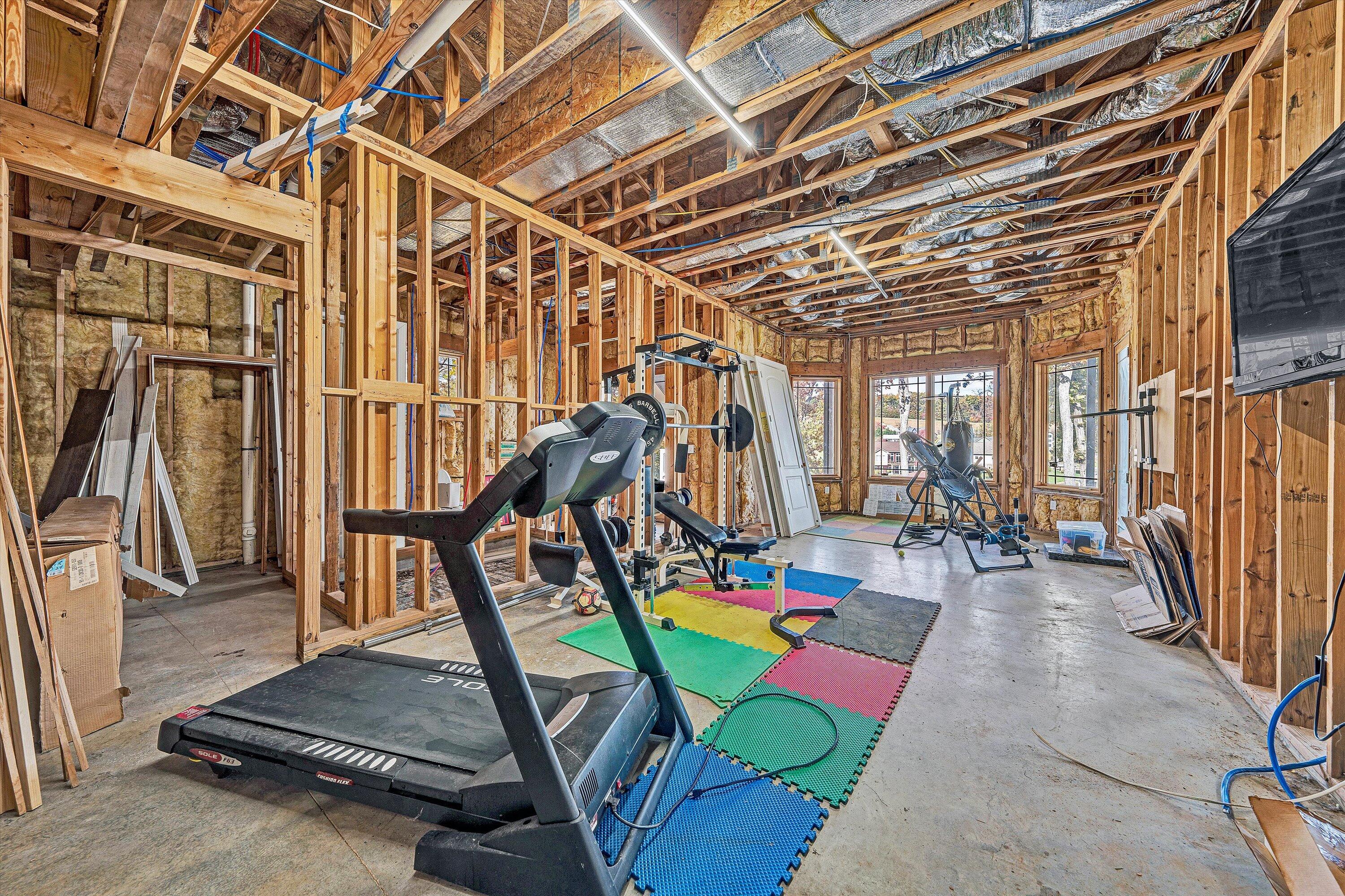 803 Compass Cove CIR